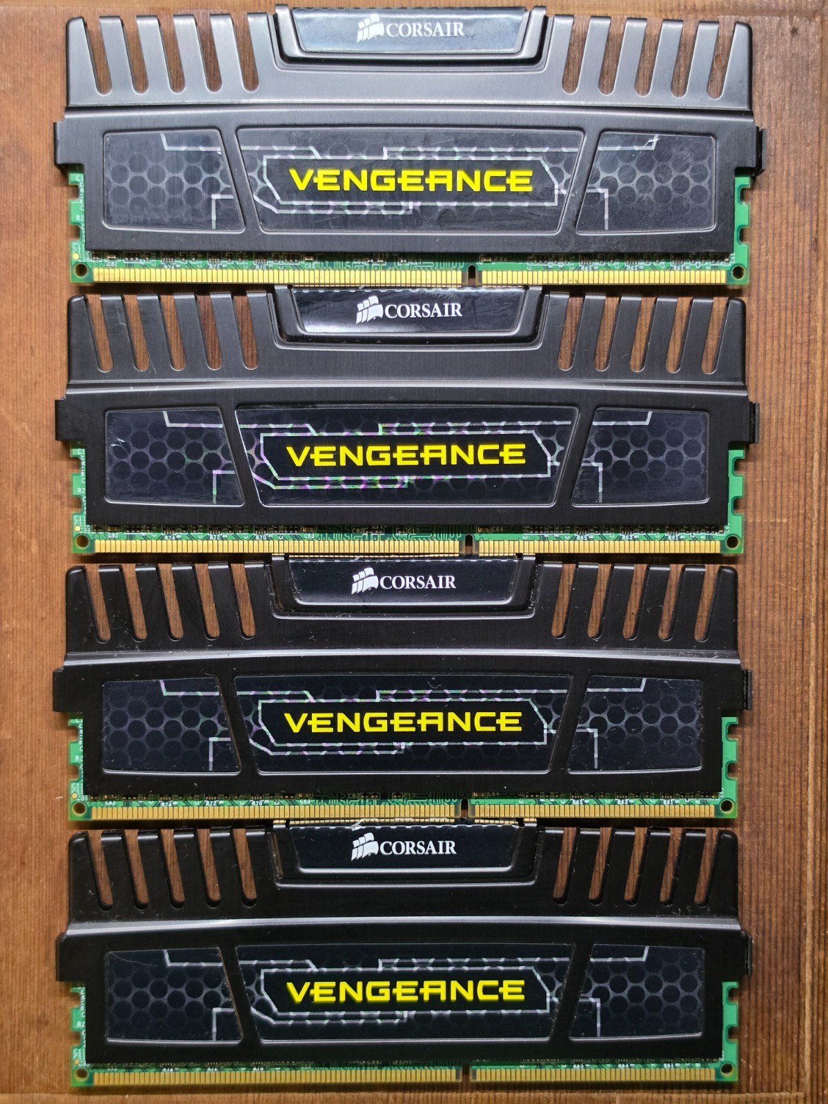 Corsair Vengeance 16GB 4 x 4GB DDR3 1866MHz CMZ8GX3M2A1866C9 OLD PC PULL AS IS