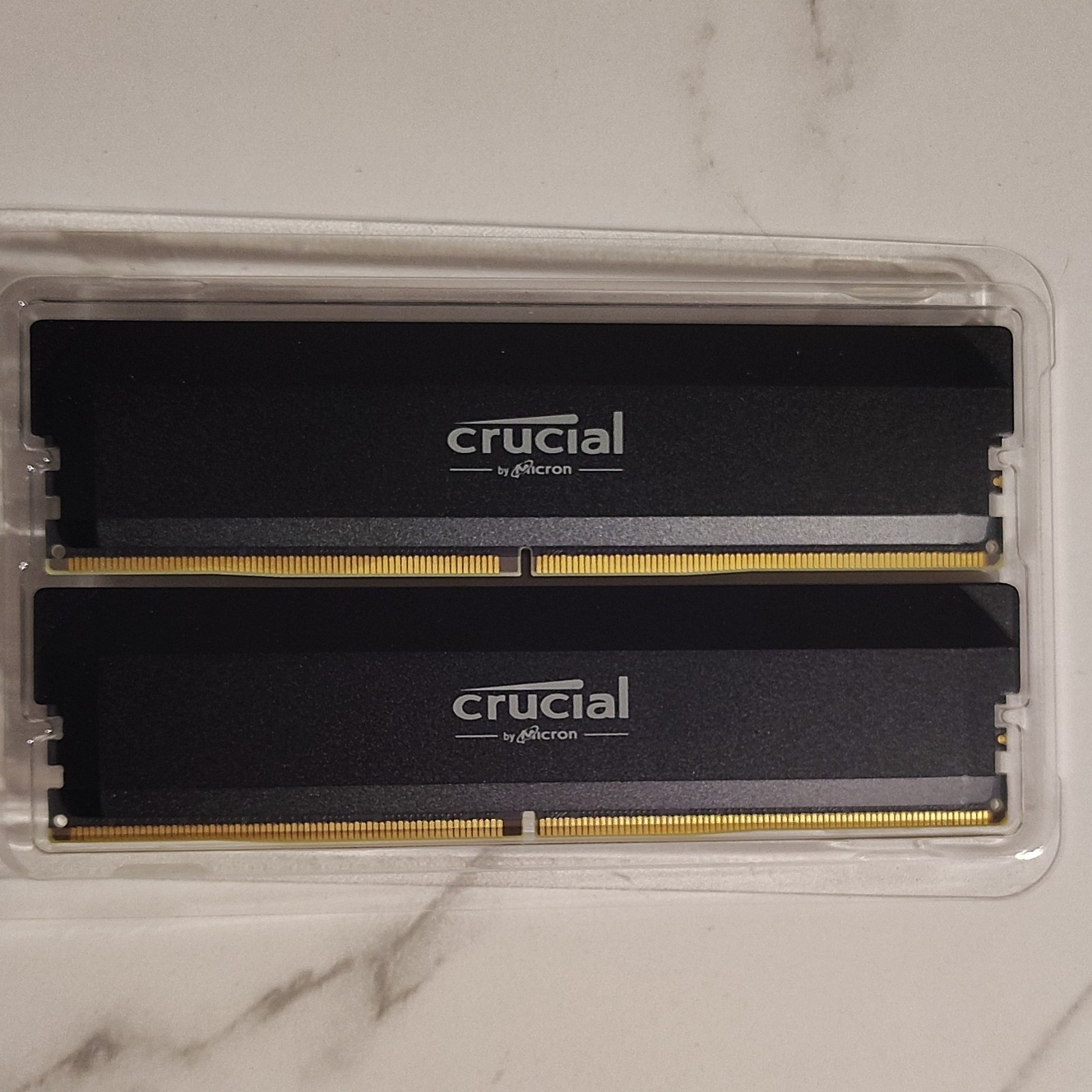 Crucial DDR5 Pro DDR5-6000 32GB (2x16GB) UDIMM 288-Pin XMP 3.0