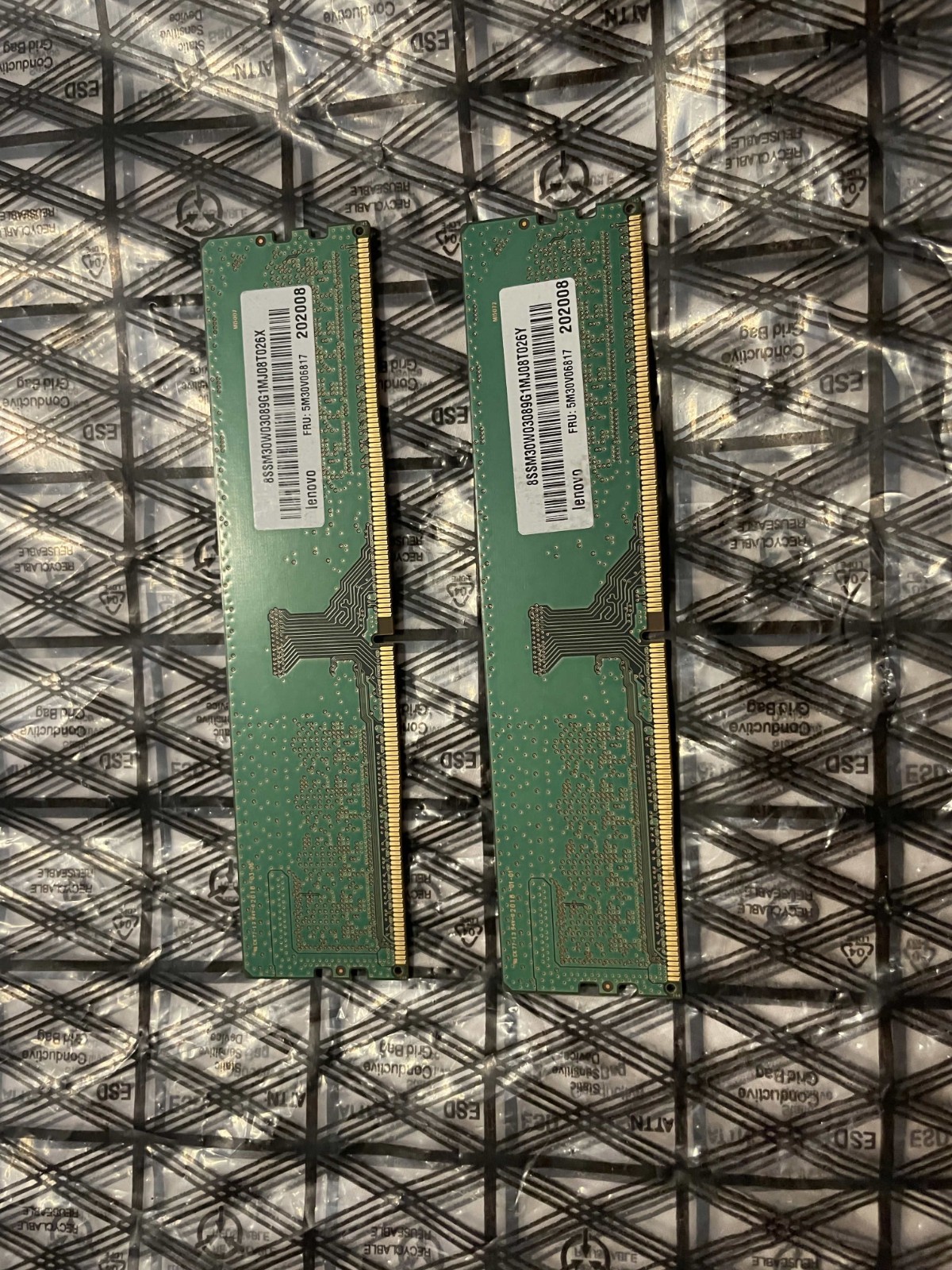 DDR4 RAM 2933 MHZ USED *WORKING PERFECTLY* GAMING RAM