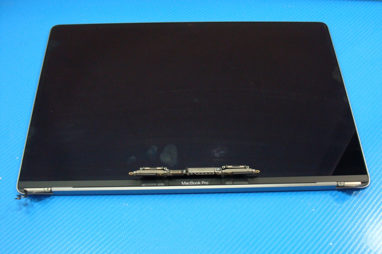 MacBook Pro A2141 16″ Late 2019 MVVJ2LL LCD Screen Assembly Gray 661-14200