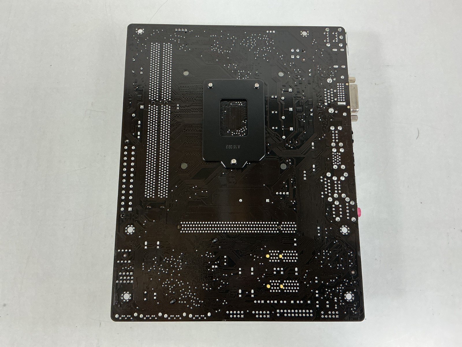 Asus H81M-E MicroATX H81 LGA 1150 DDR3 SATA3 USB3 MotherBoard