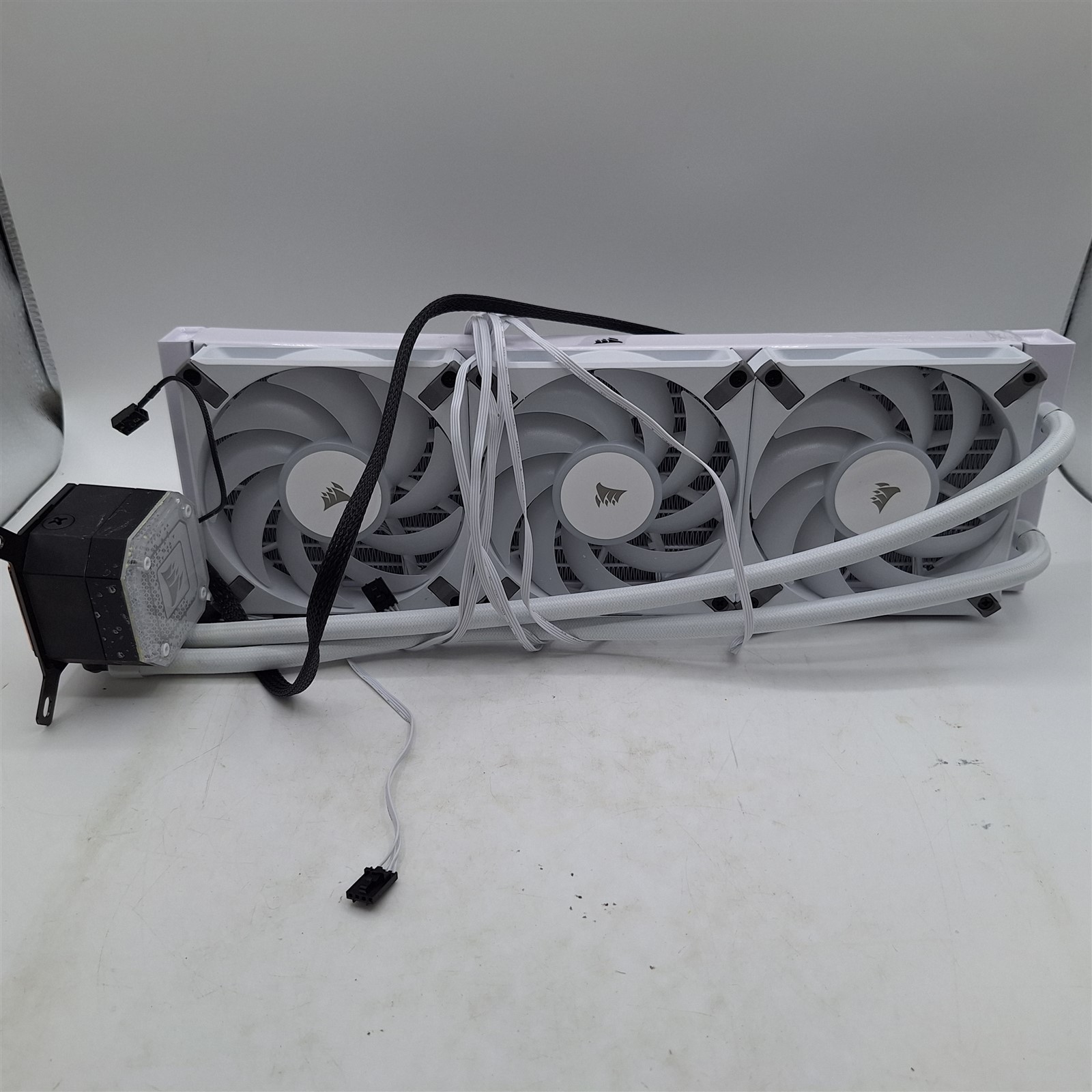 Corsair iCUE H150i Elite CAPELLIX XT Desktop Liquid CPU Cooler – White