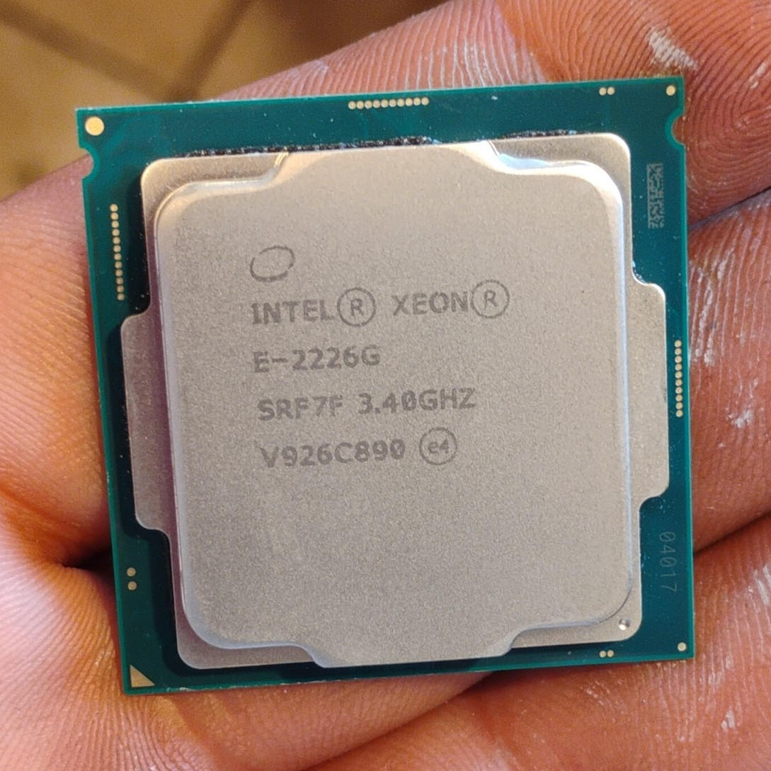Intel Xeon E-2226G 6-Core 3.40GHz LGA1151 8GT/s 12MB L3 1.5MB L2 SRF7F