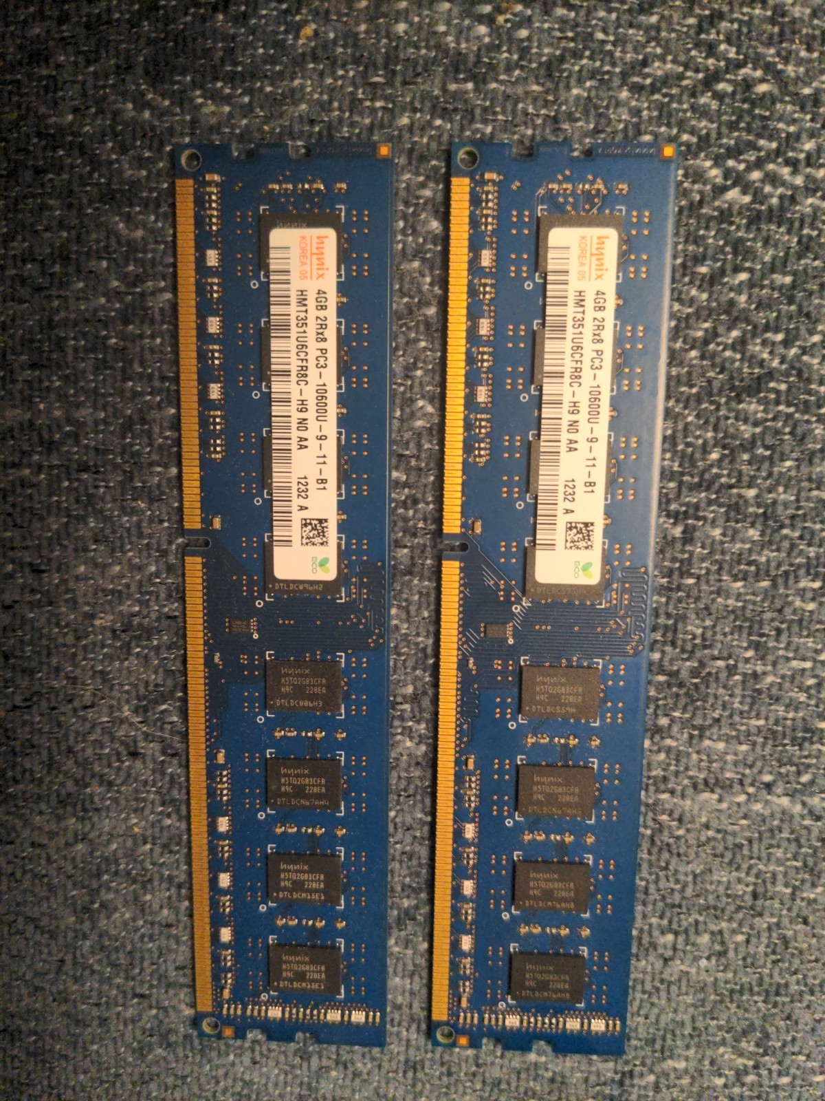 Hynix 4GB 2RX8 PC3-10600U-9-11-B1-HMT351U6CFR8C-H9 N0 AA Memory
