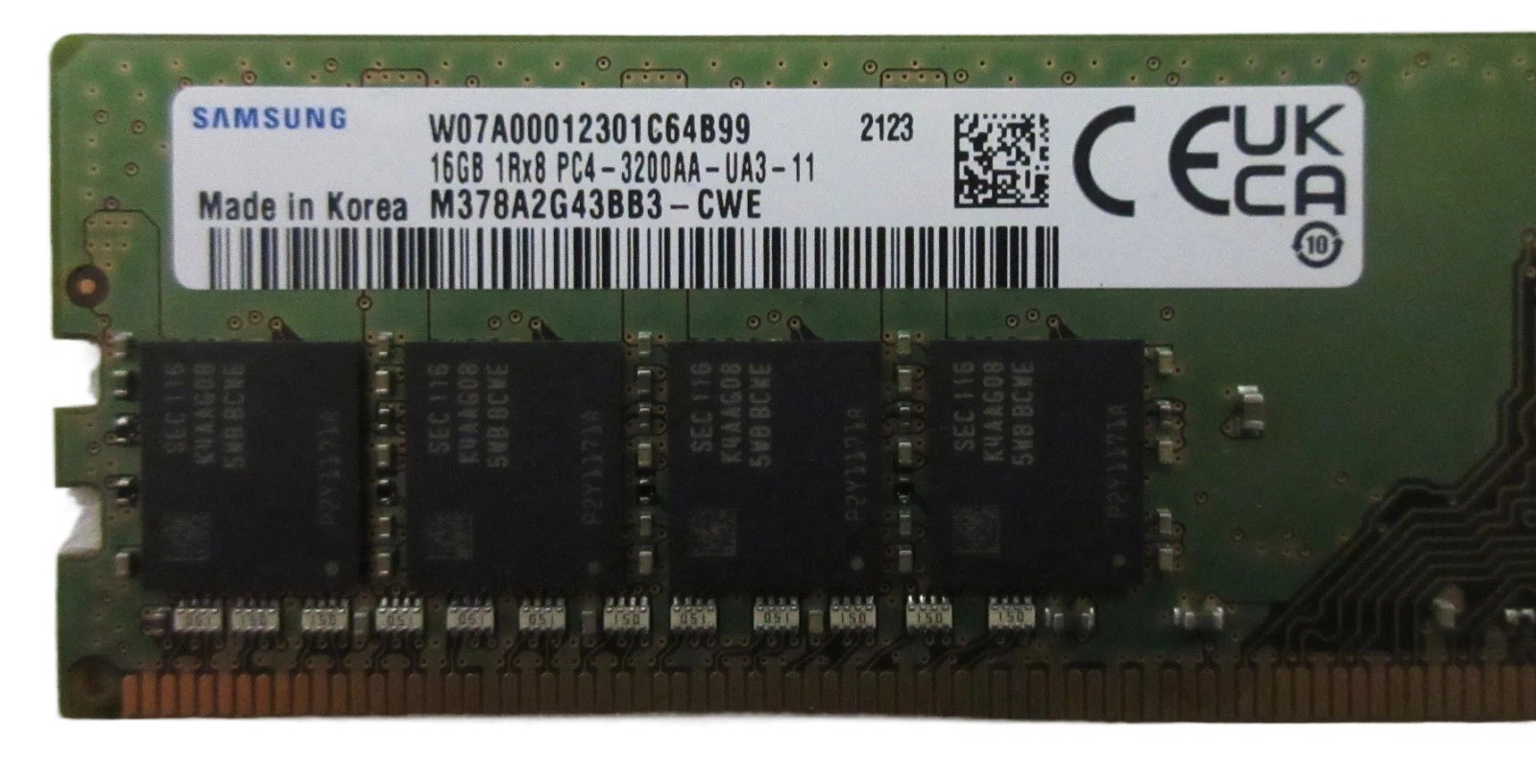 Samsung 16GB (1x16GB) DDR4-3200 DIMM 288-Pin RAM M378A2G43BB3-CWE