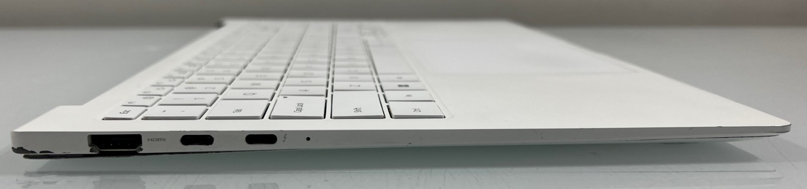 Samsung Galaxy Book2 Pro 15.6″ Touchpad Palmrest keyboard battery BA98-03157A