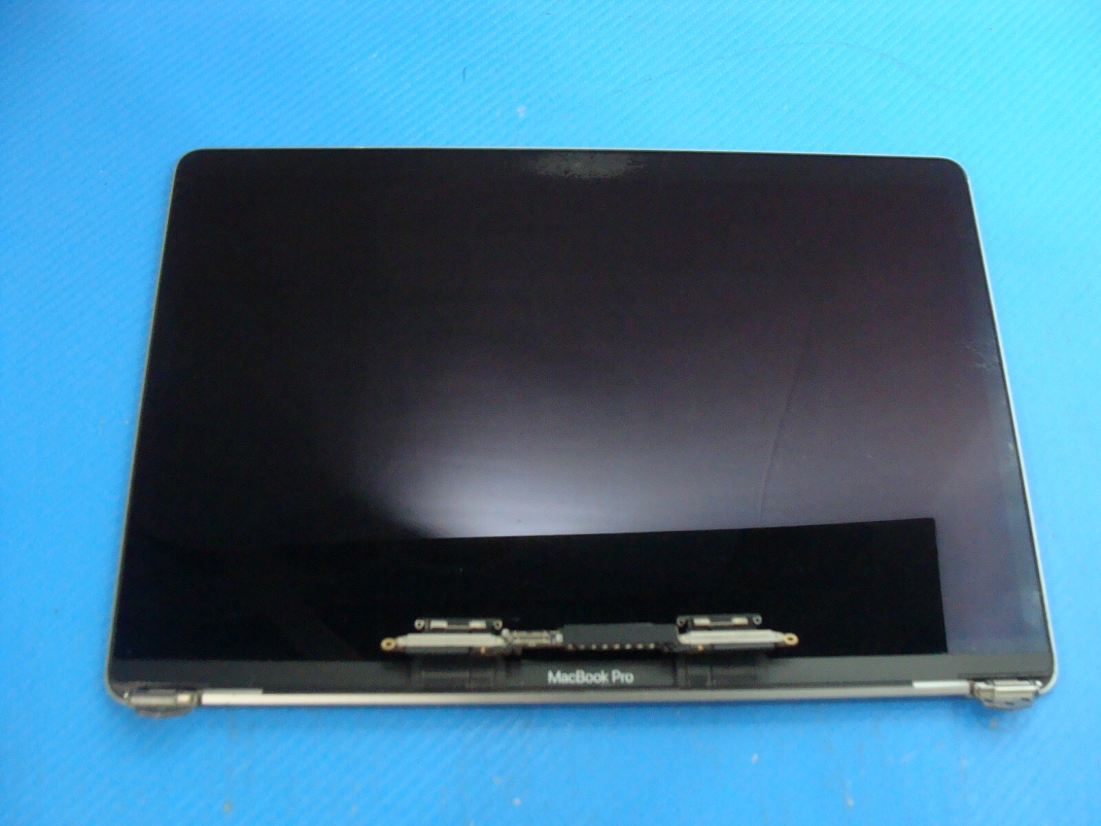 MacBook Pro A2159 2019 MUHN2LL 13″ LCD Screen Assembly Gray 661-12829