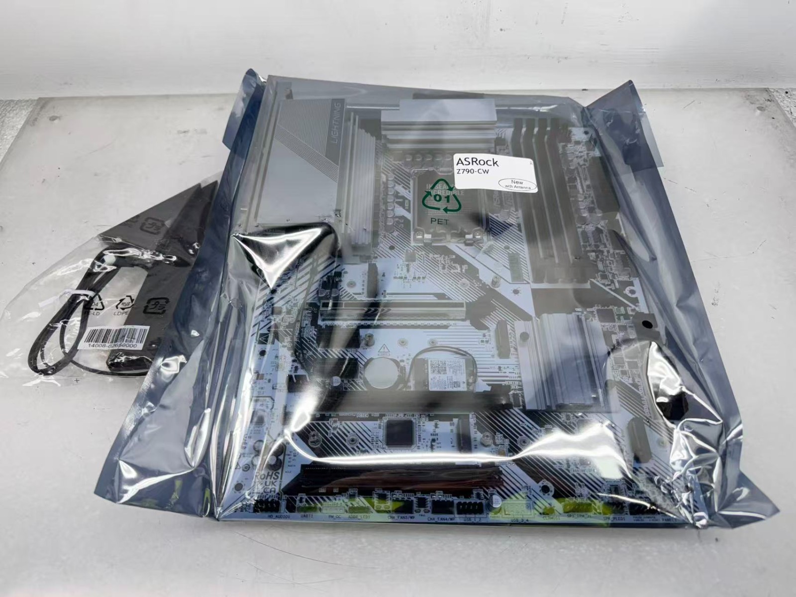 Openbox ASRock Z790-CW White Motherboard DDR5 Socket 1700 With Antenna