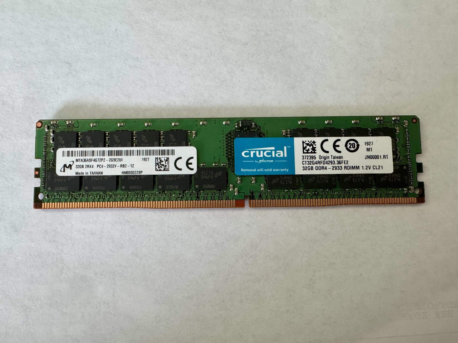 CT32G4RFD4293 Crucial 32GB PC4-23400 DDR4-2933MHz ECC 2Rx4 MTA36ASF4G72PZ-2G9