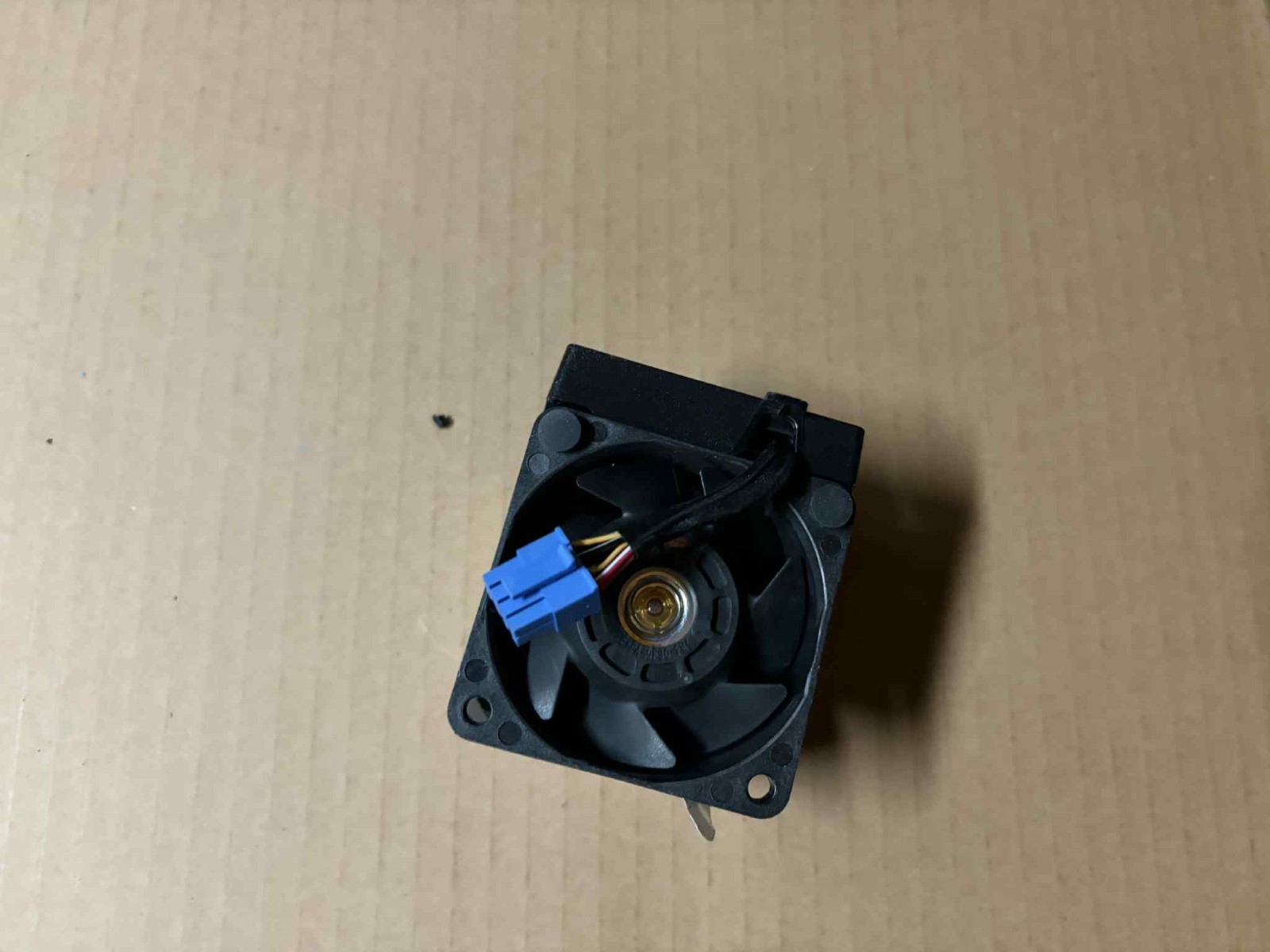 DELL NON HOT PLUG FAN 12V 3.24A FOR DELL EMC POWER 6JVPR 06JVPR