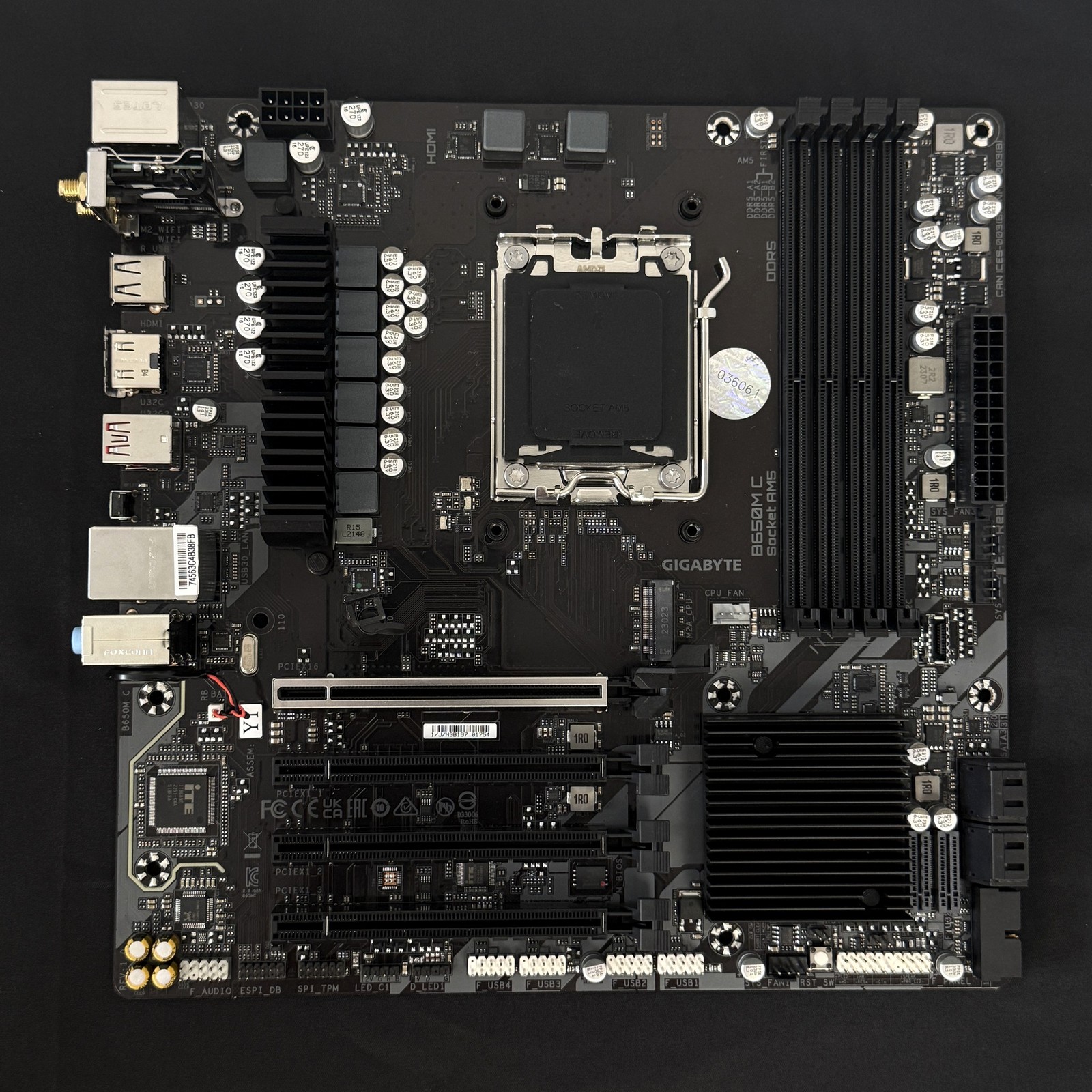 Gigabyte B650M C AM5 DDR5 Micro ATX Motherboard Ryzen 7000 9000 No IO Shield