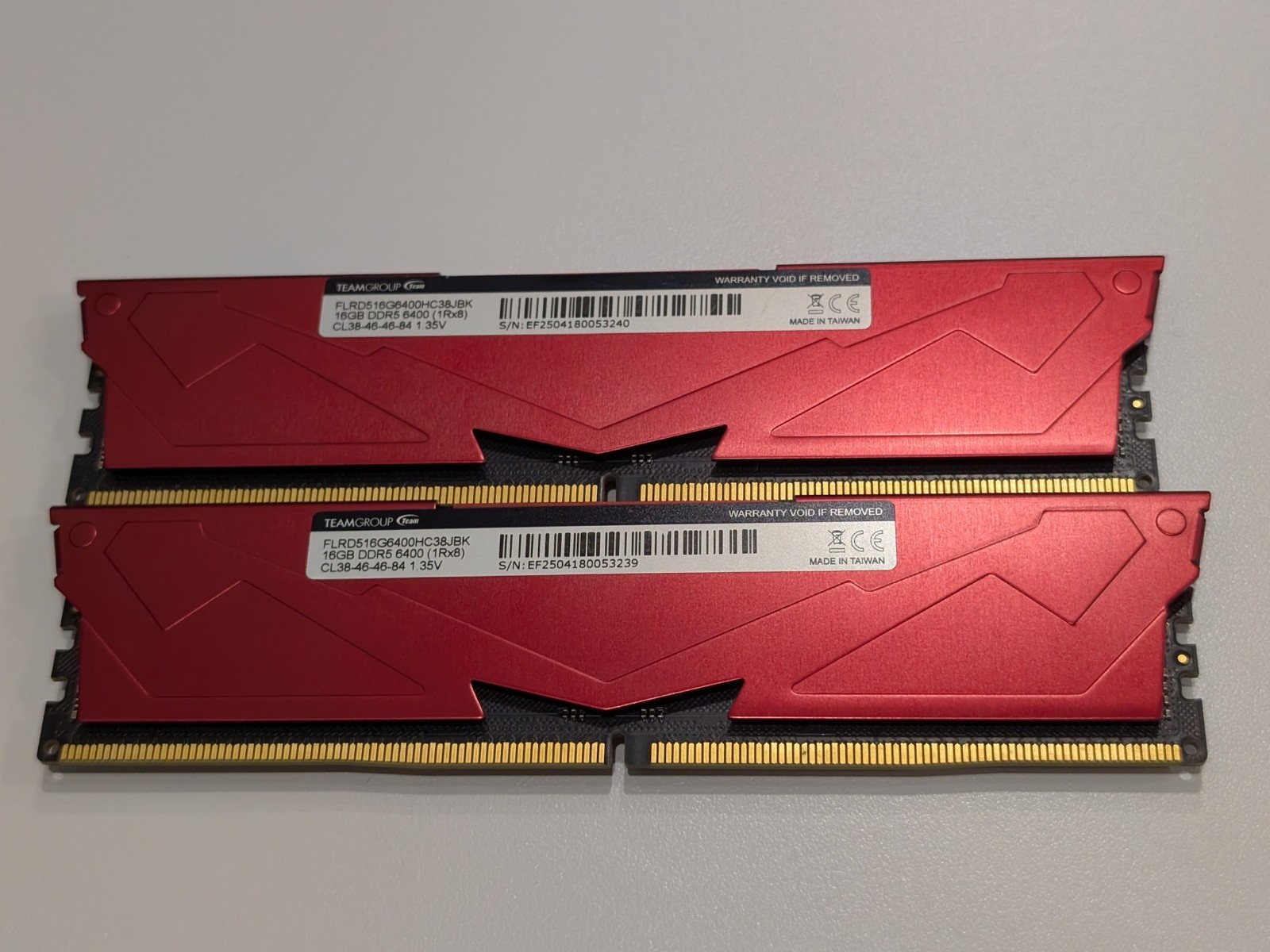 TEAMGROUP T-Force Vulcan 32GB 2x16GB DDR5 6400 6000 CL38 XMP EXPO Red