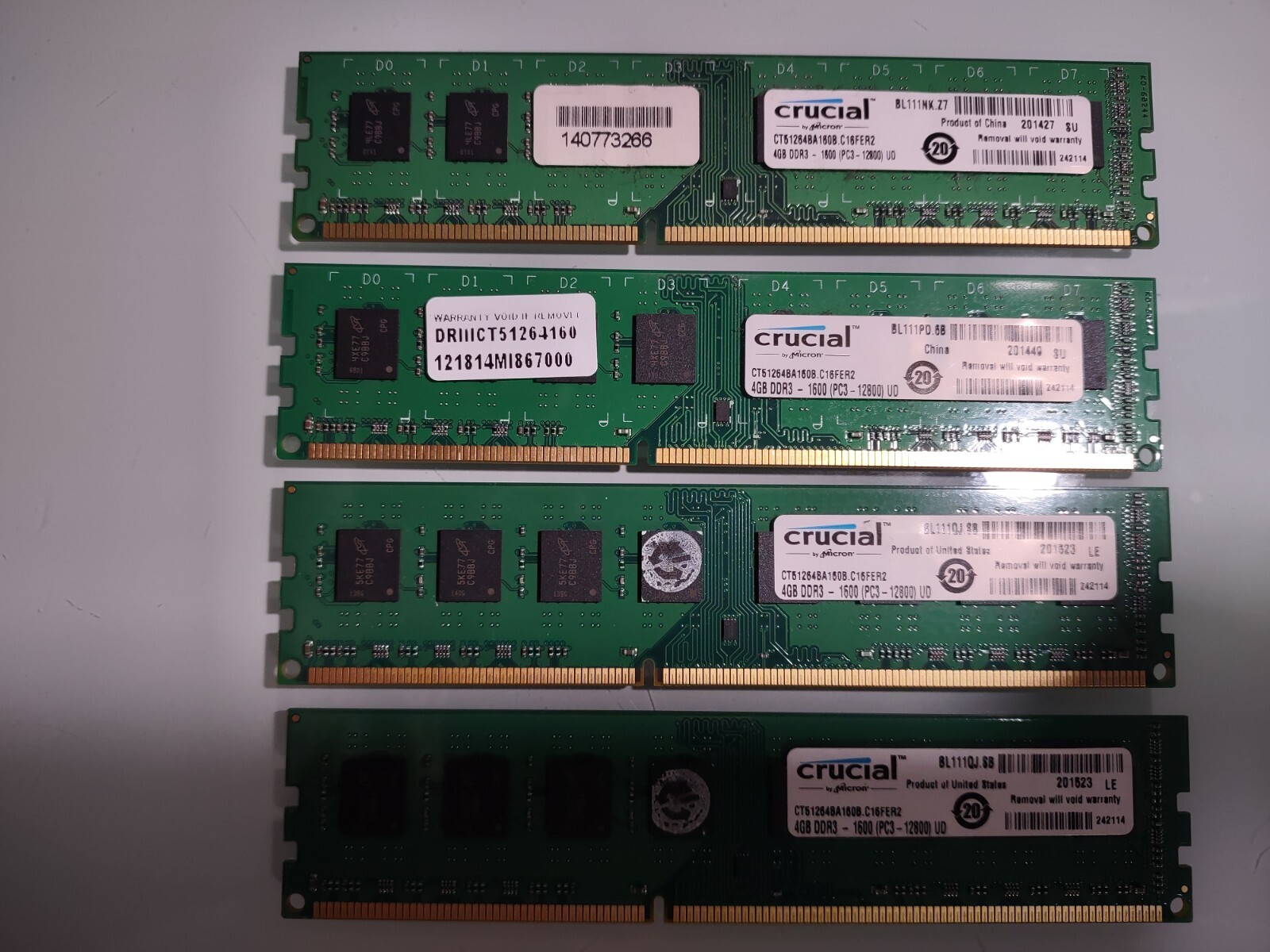 Crucial PC3-12800 (DDR3-1600) 4 GB DIMM 1600 MHz PC3-12800 DDR3 SDRAM Memory…