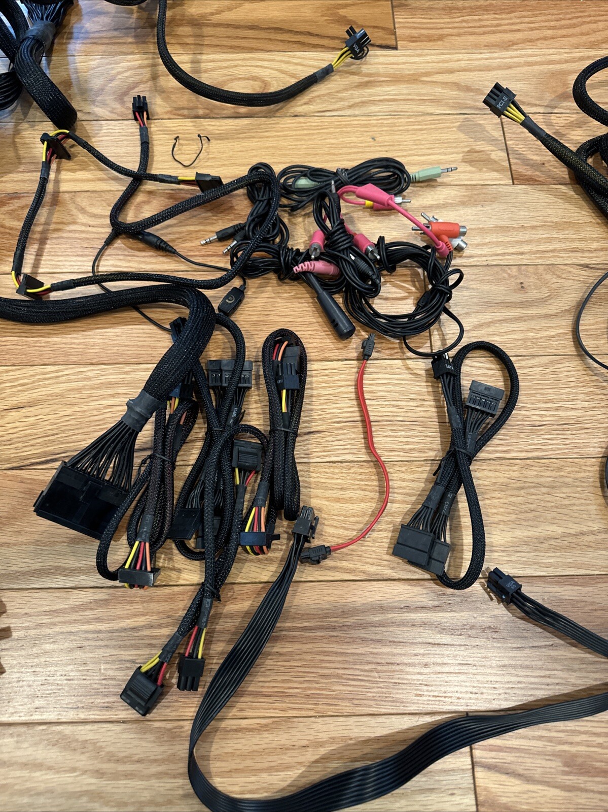 Corsair RM850x Black 850W Fully Modular Power Supply – Includes Cables