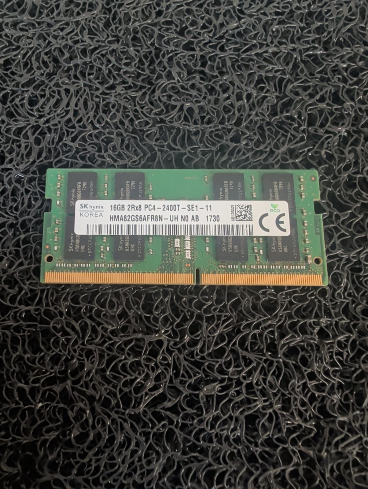 SK HYNIX 16GB 2Rx8 PC4-2400T-SE1-11 HMA82GS6AFR8N-UH NO AB 1730