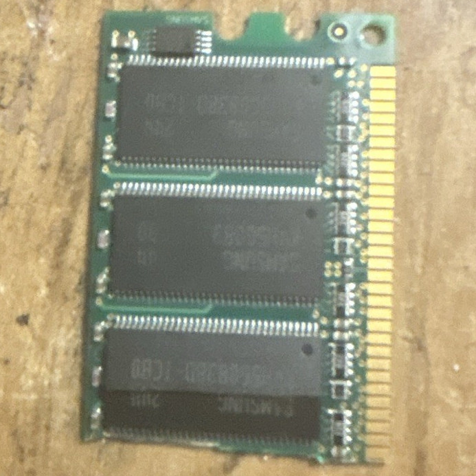 64MB PC-100 SDR SDRAM SO-DIMM Laptop Memory Module 144-Pin (1x64MB)