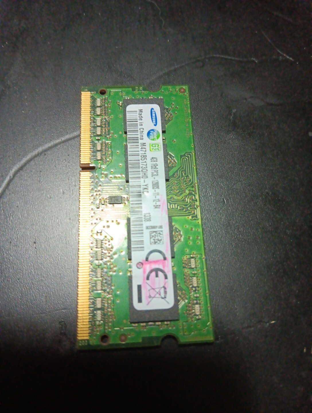 Samsung 4GB SO-DIMM DDR3 Memory (M471B5273DH0-CH9)