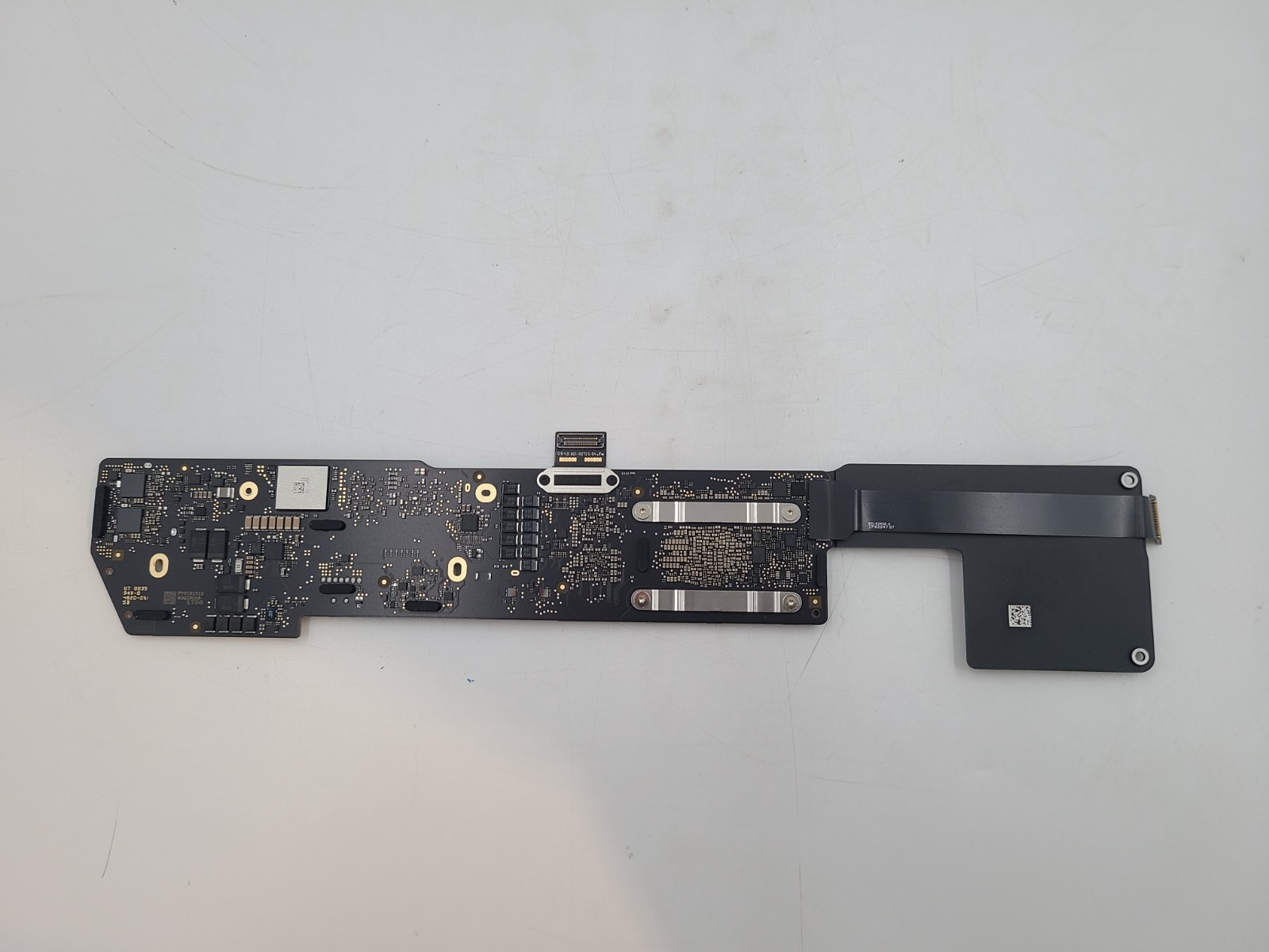 Apple MacBook Air 13″ 2020 M1 3.2GHz 8CPU/7GPU 8GB Ram 256GB SSD Motherboard OEM