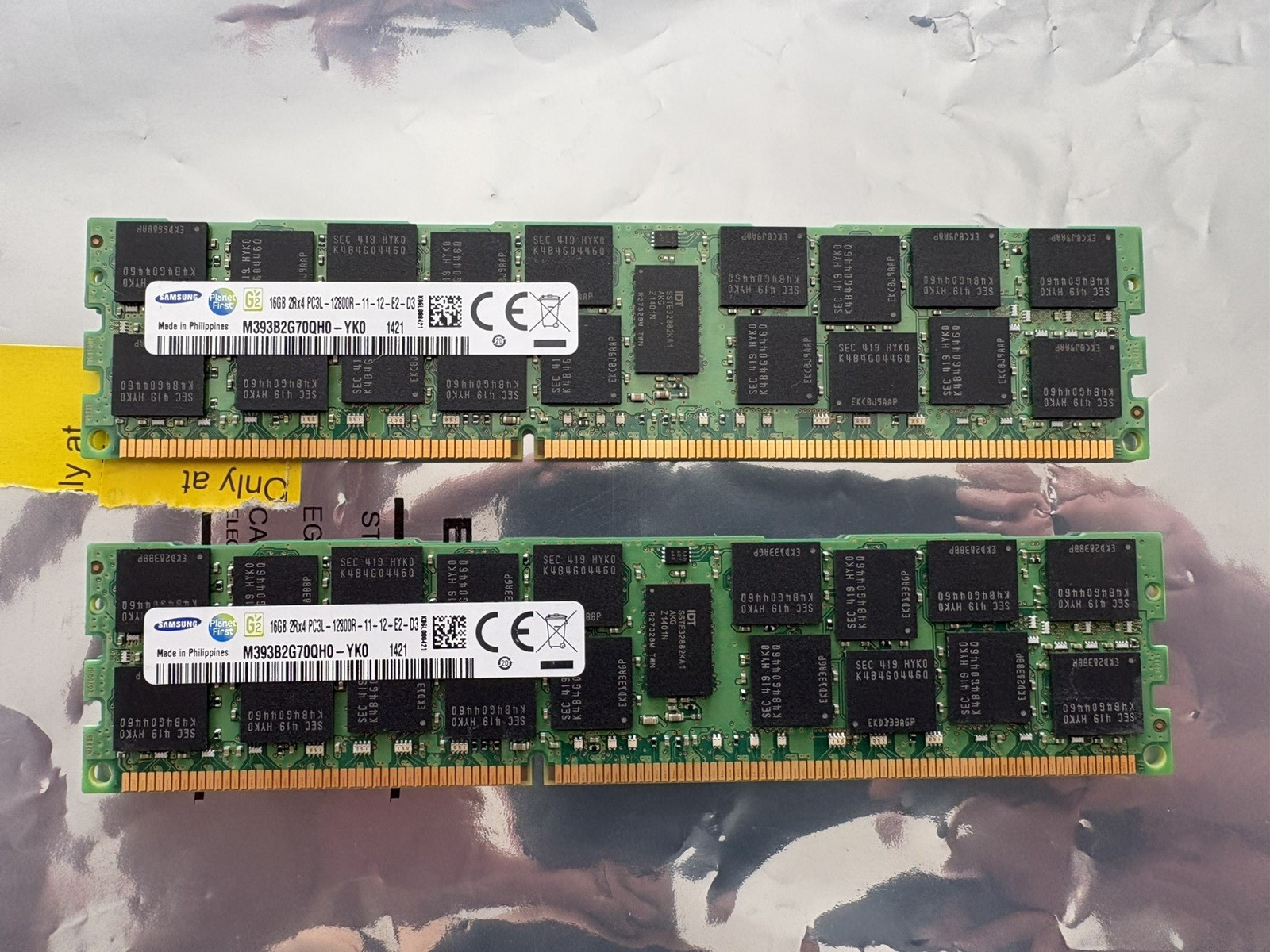SAMSUNG 16GB DDR3 1600MHz PC3L-12800R M393B2G70QH0-YK0 Server RAM