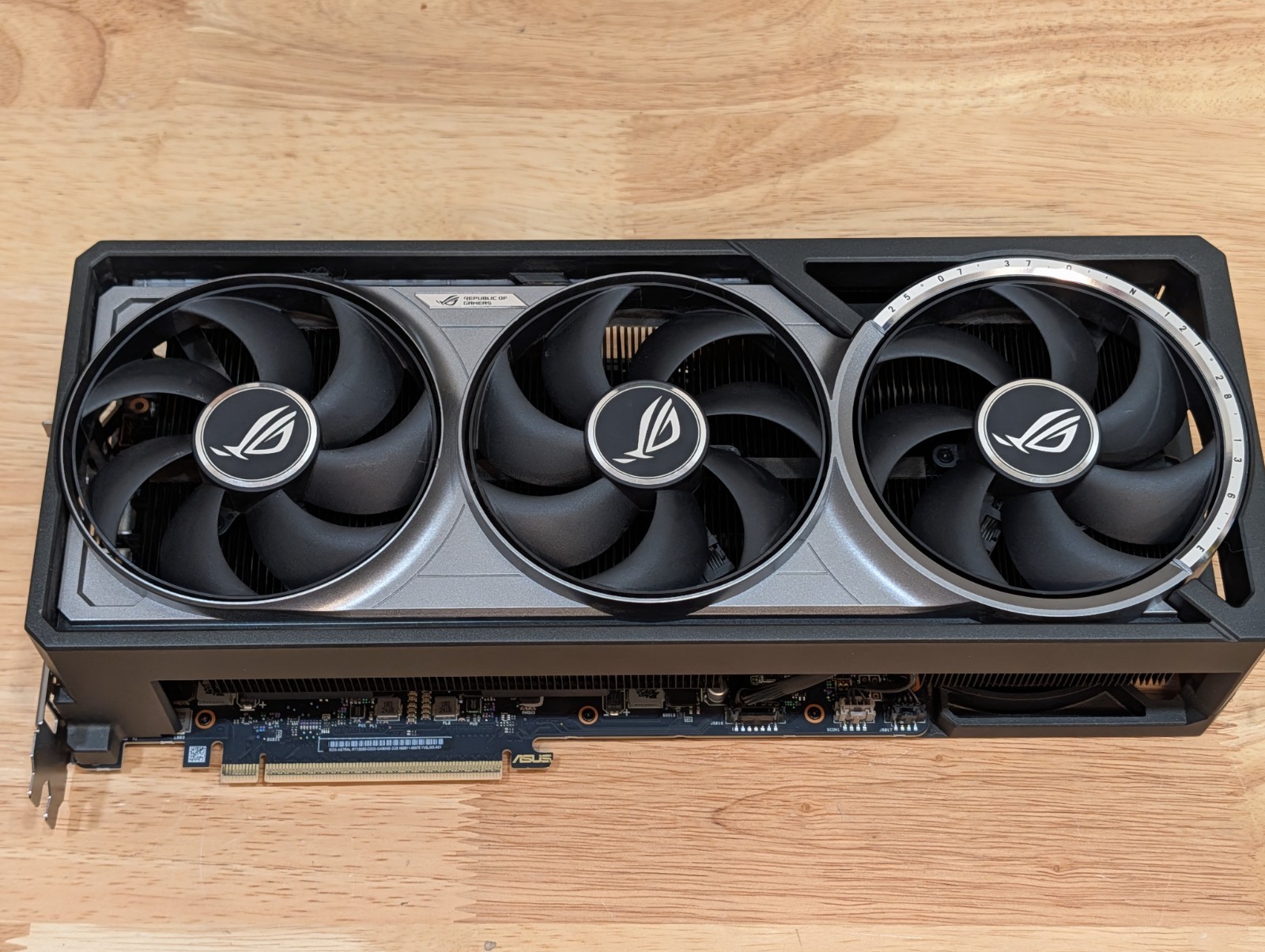 ASUS ROG Astral RTX 5090 OC 32GB GDDR7 ROG-ASTRAL-RTX5090-O32G-GAMING