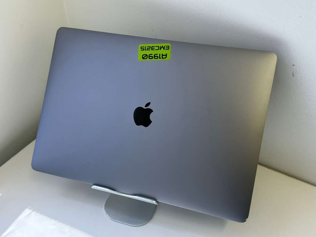 Apple 15.4 Inch Replacement Screen for MacBook Pro A1990 2018 – Gray EMC 3215
