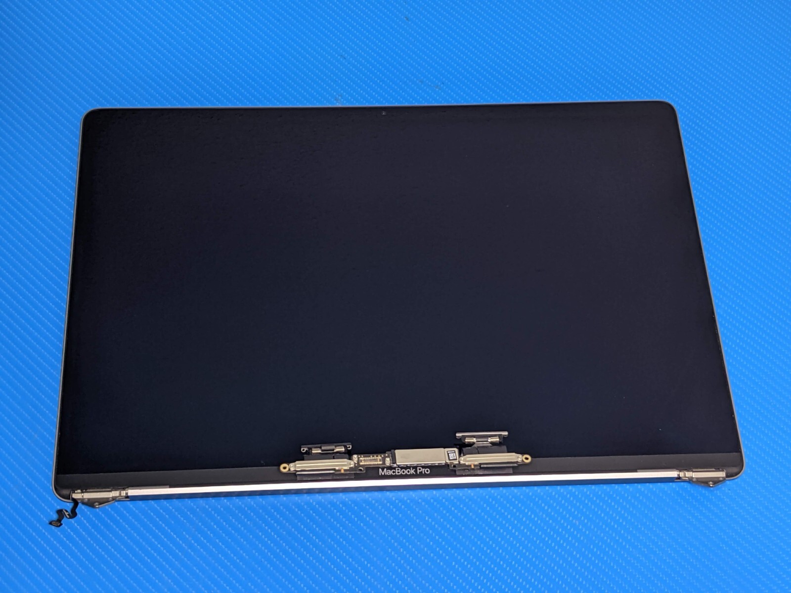 MacBook Pro A2141 16″ Late 2019 MVVL2LL LCD Screen Assembly Gray 661-14200