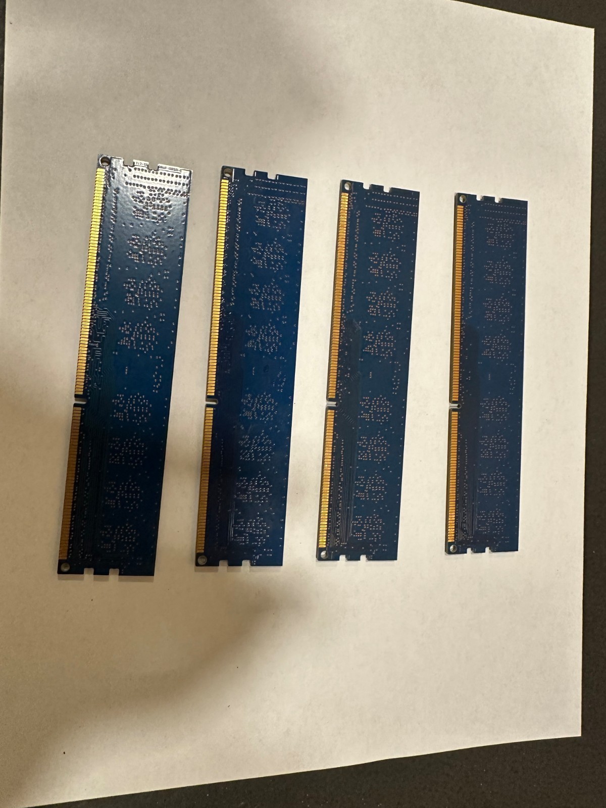 Hynix 2 GB DIMM 1333 MHz DDR3 Memory (HMT325U6CFR8C-H9) 4 pieces 8GB