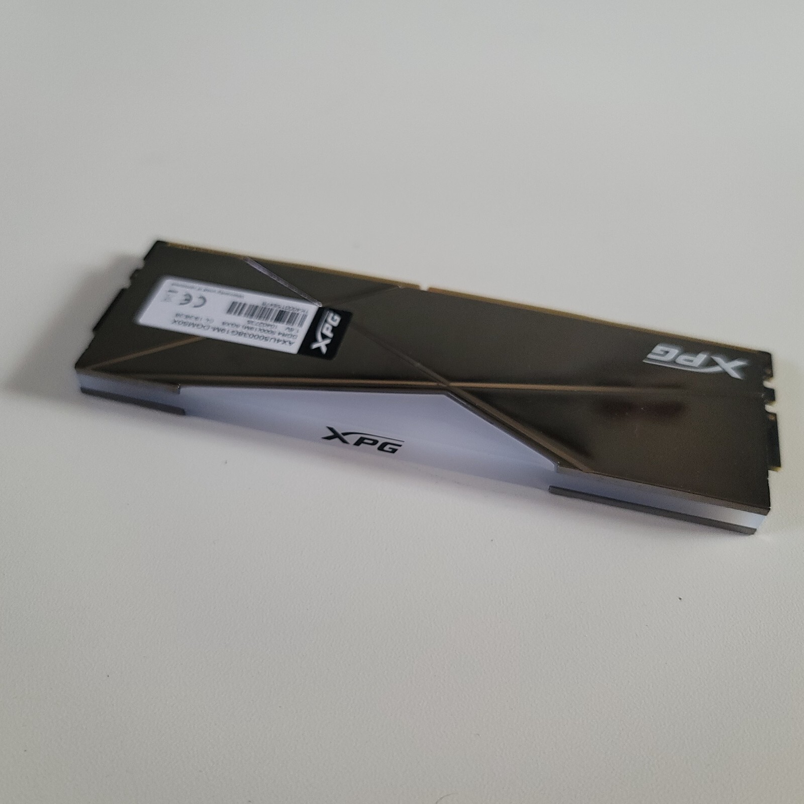 XPG Spectrix D50 Memory Module AX4U500038G19M-DGM50X 5000mhz DDR4