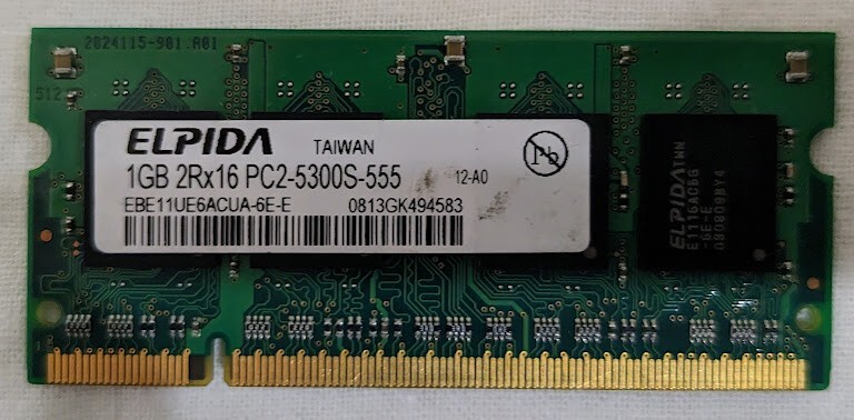 Elpida EBE11UE6ACUA-6E-E 1GB DDR2 PC2-5300 Non-ECC Unbuffered Memory Module