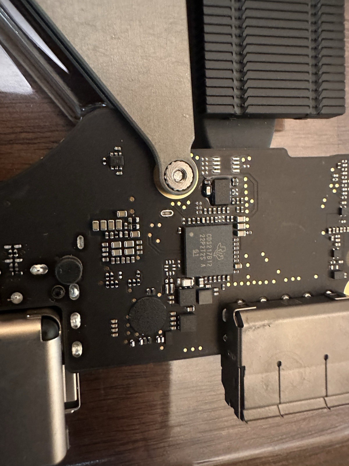 Apple MacBook Pro 14” A2442 Logic Board 820-02098-A Appears Unused Service Part