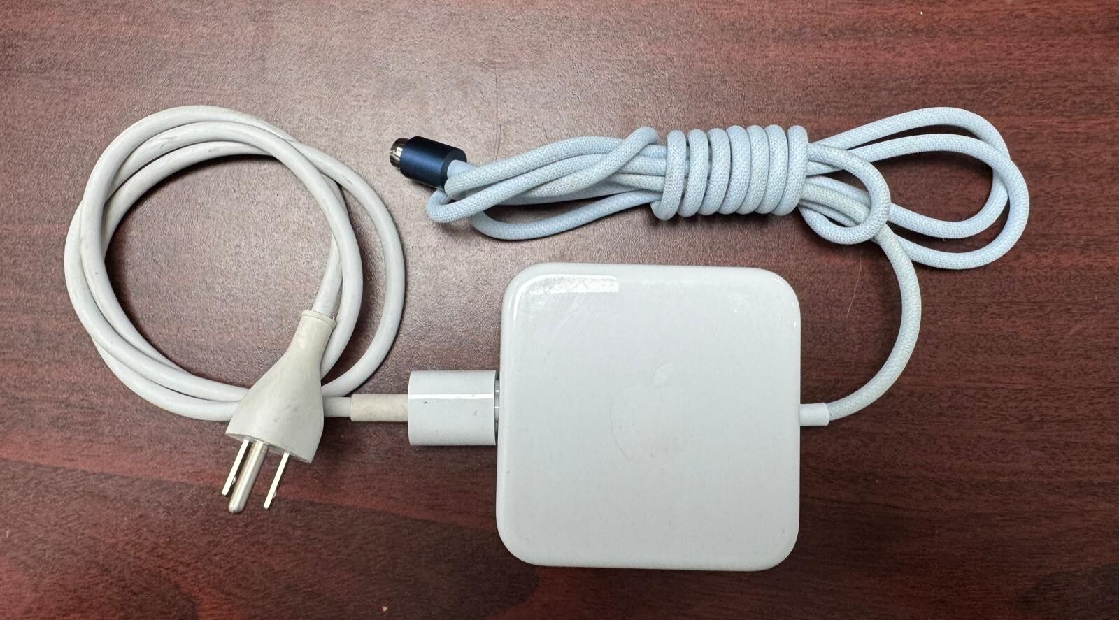 Pre Owned – Genuine OEM Apple 24″ iMac M1 M3 143W Power Adapter (Blue) A2290