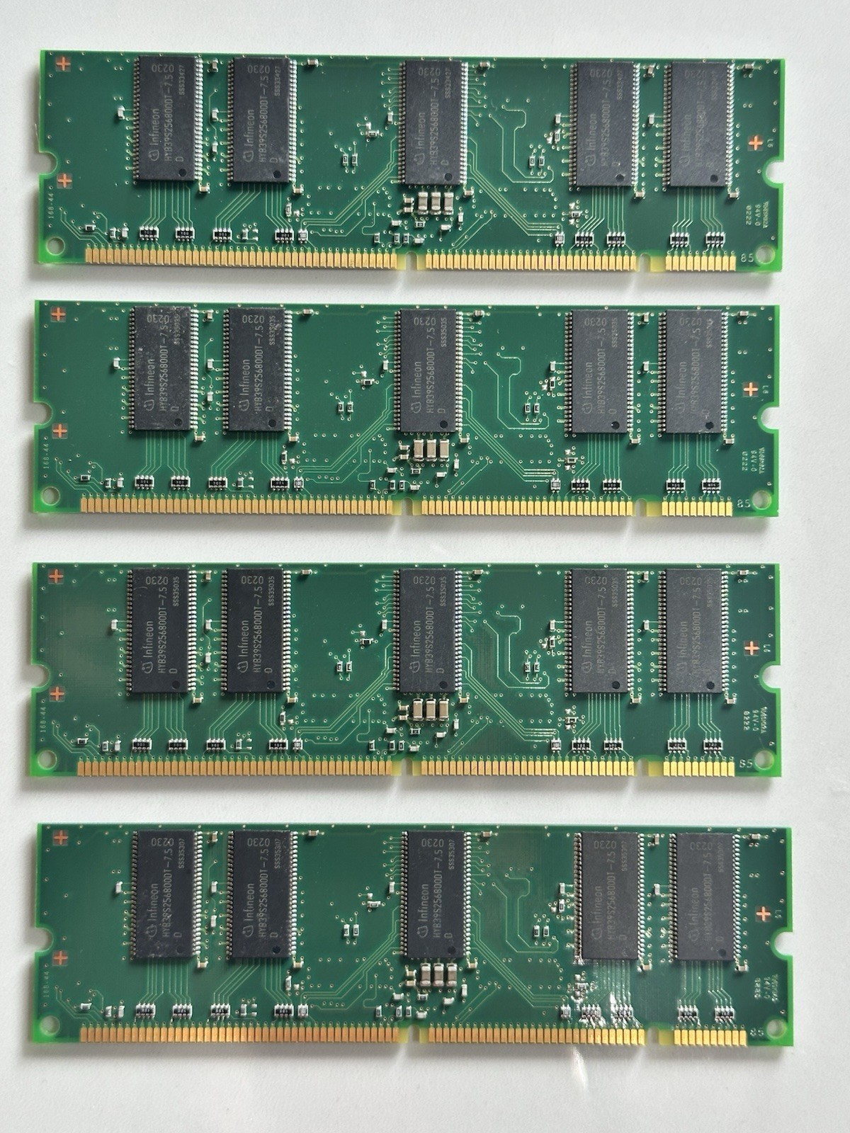 Infineon 256MB PC133 ECC Reg RAM HYS72V32300GR-7.5-D Sun 370-4237-01 4x