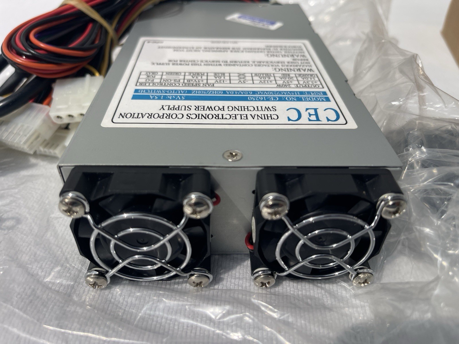 CEC CE-16250, 240W, 1U, Auto Switching, Power Supply