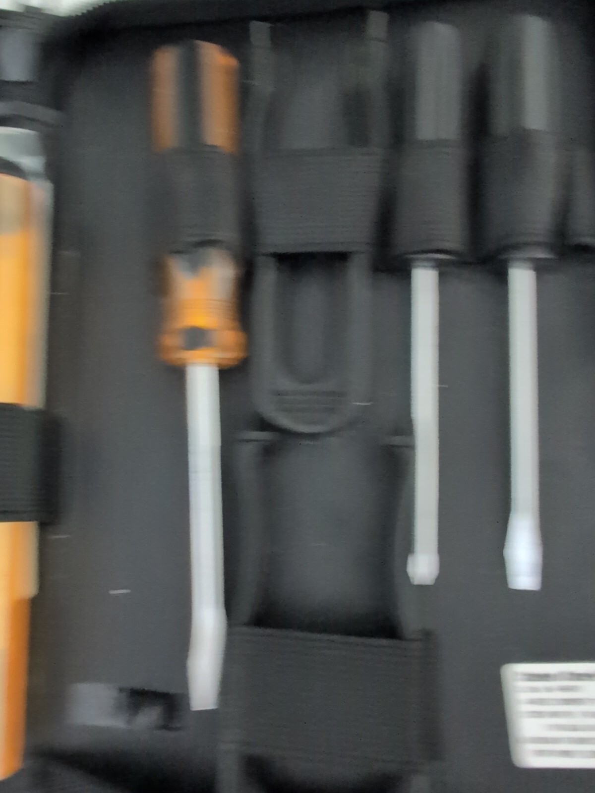 Radio Shack Deluxe Computer Tool Kit 13 pieces with Sipper Case 64-1990