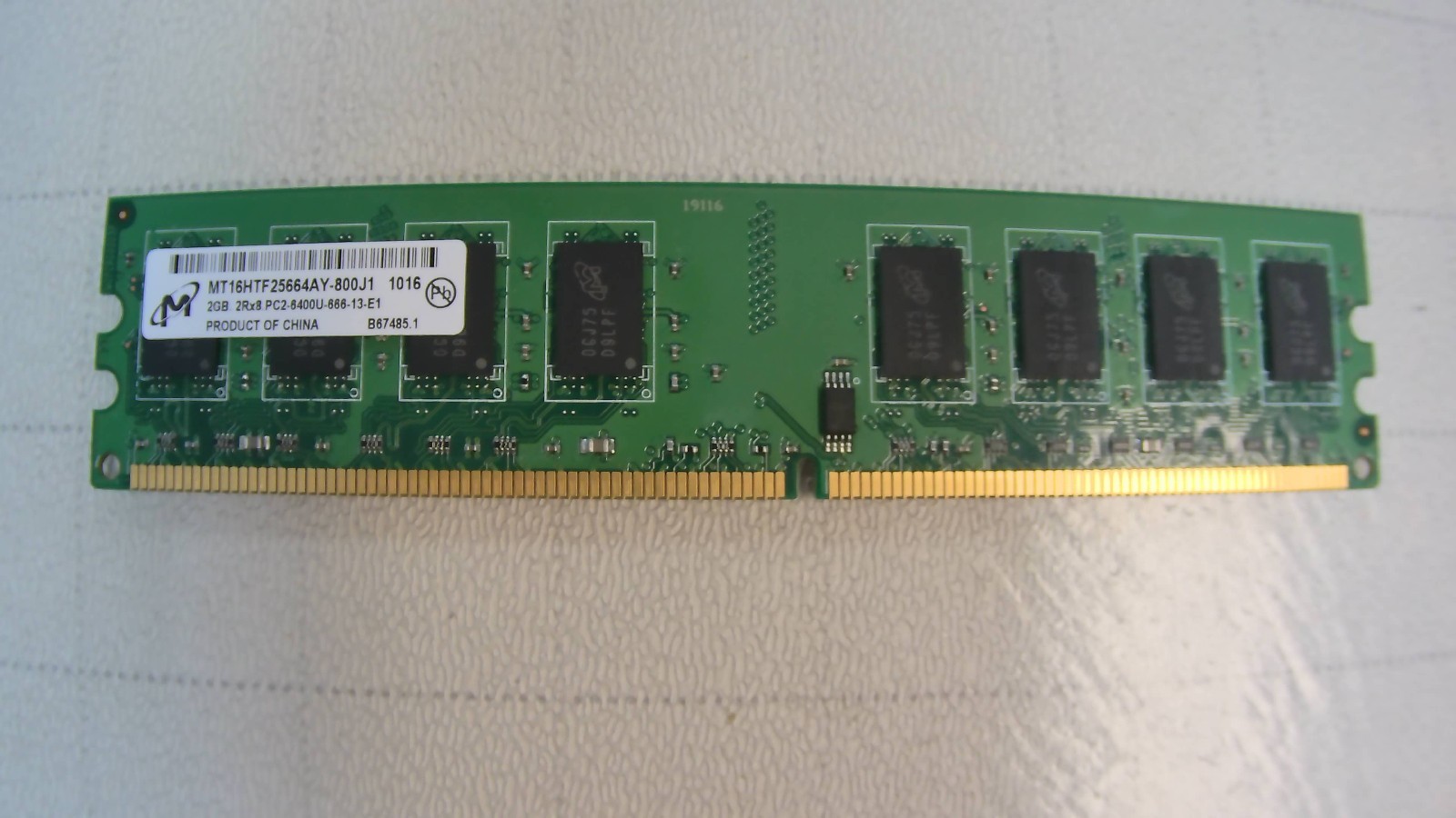 2 Pcs Micron DIMM PC Memory RAM 2GB & 1GB MT16HTF25664AY-800J1 MT8HTF12864AY