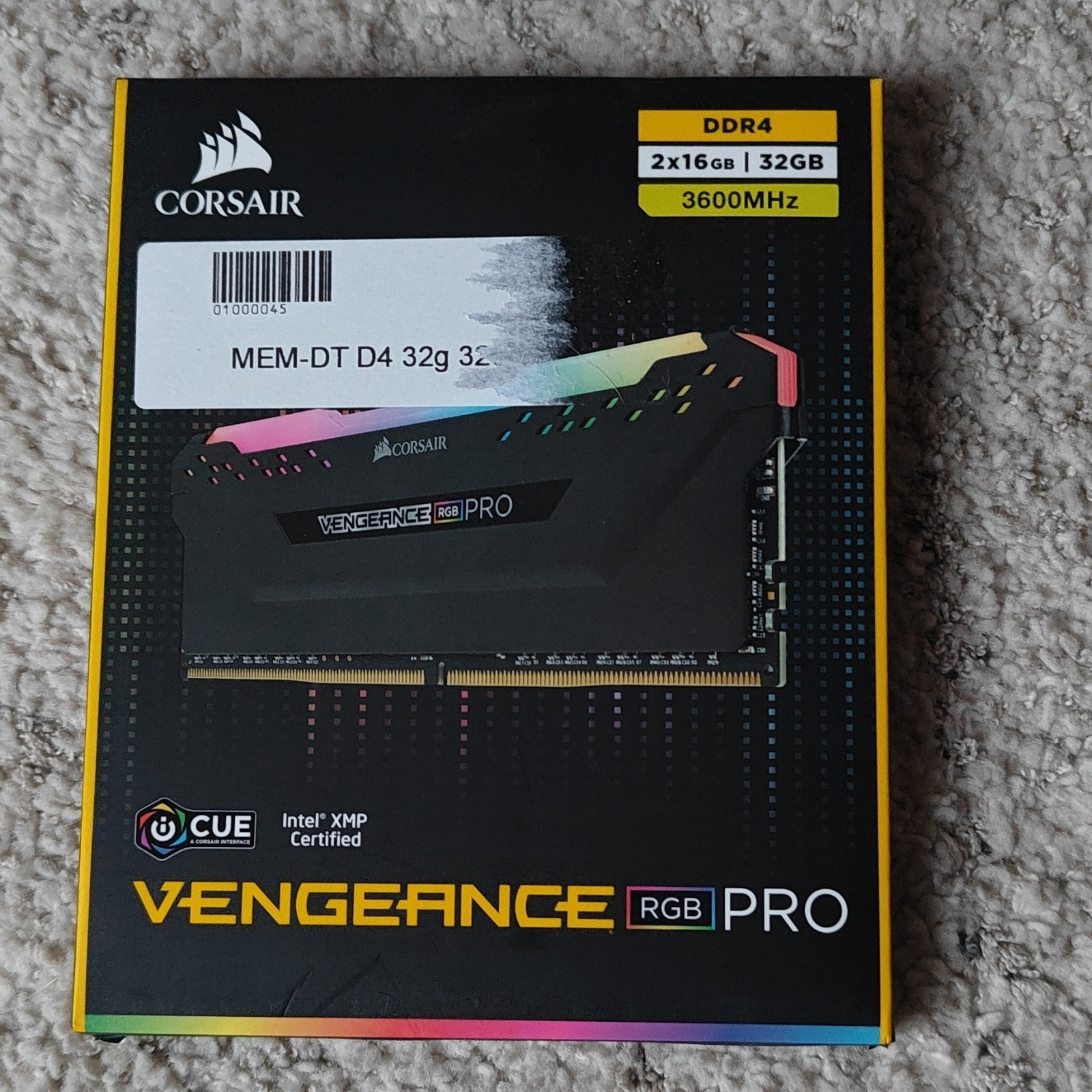 Corsair Vengeance RGB Pro 32GB (2×16GB) DDR4-3600 C18, Black CMW32GX4M2D3600C18