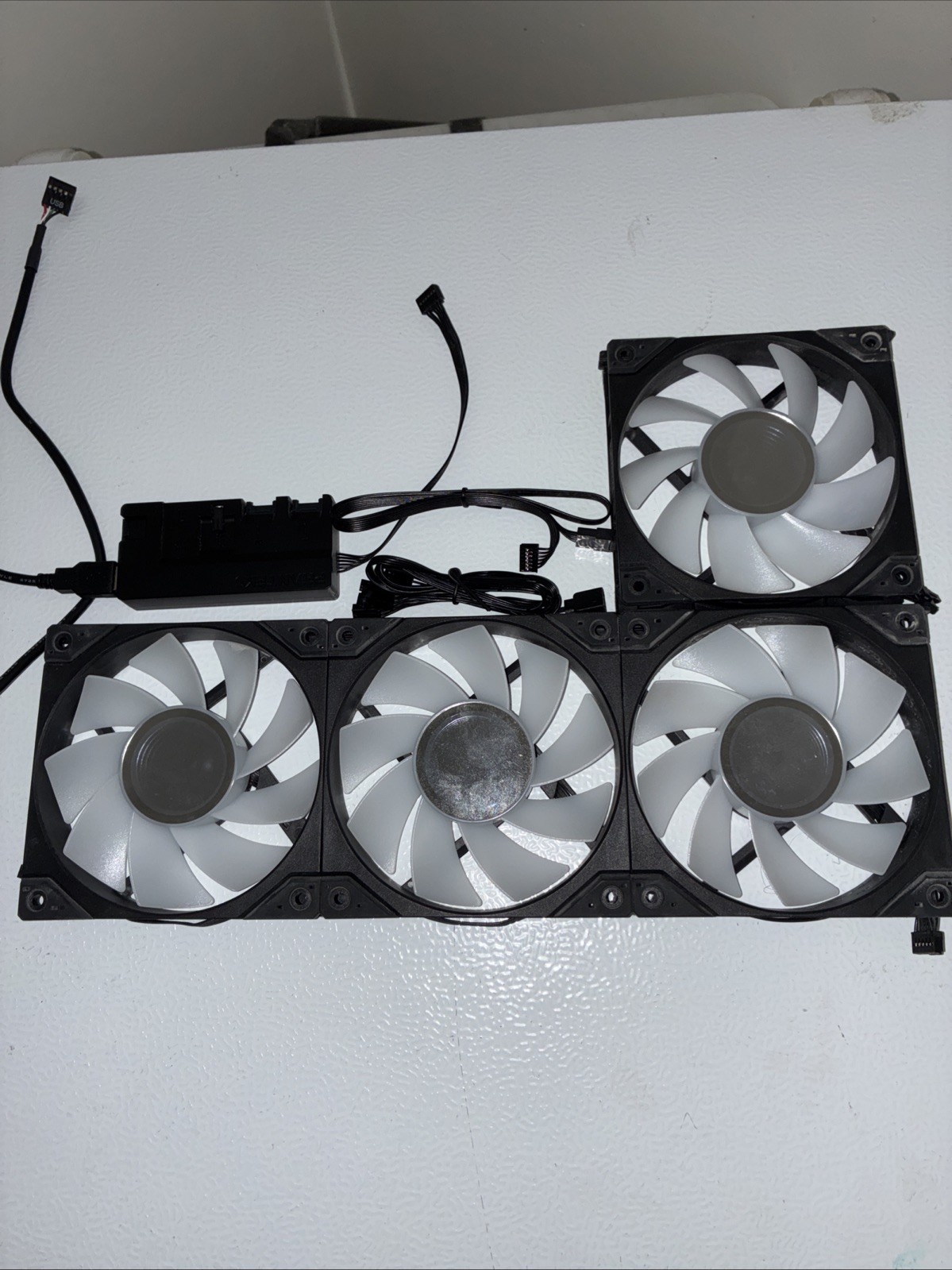 Phanteks M25 120mm PWM D-RGB Case Fan, Black, 4-Pack With Fan Hub