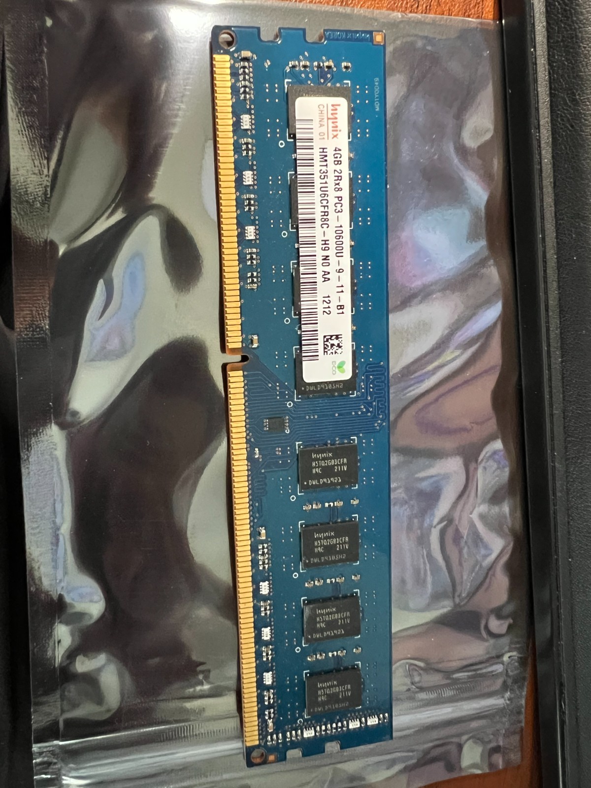 SK hynix HMT351U6CFR8C-H9 4GB DDR3 1333MHz UDIMM PC3-10600U RAM Memory