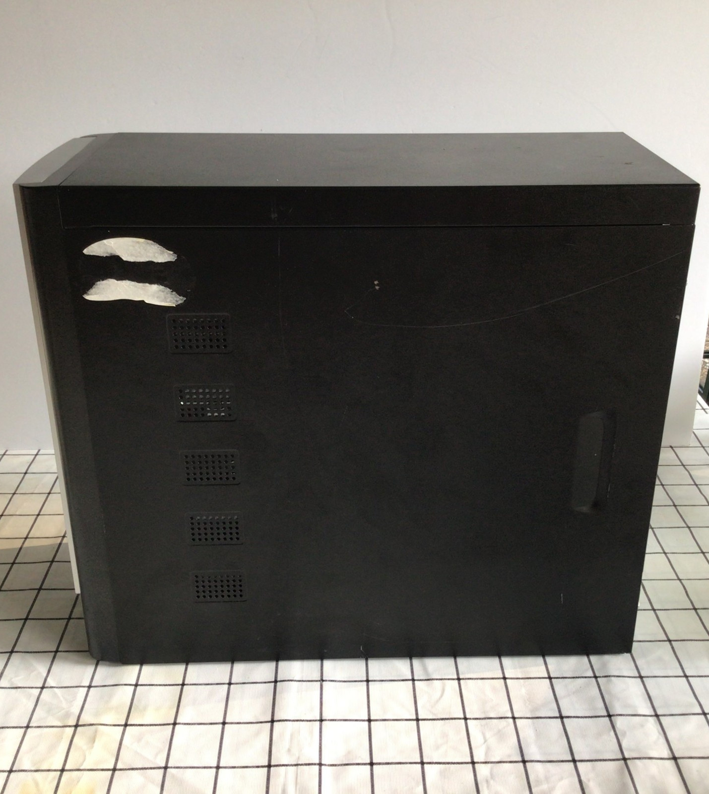Unbranded Black/Silver Micro ATX Retro Desktop PC Computer Case – good condition