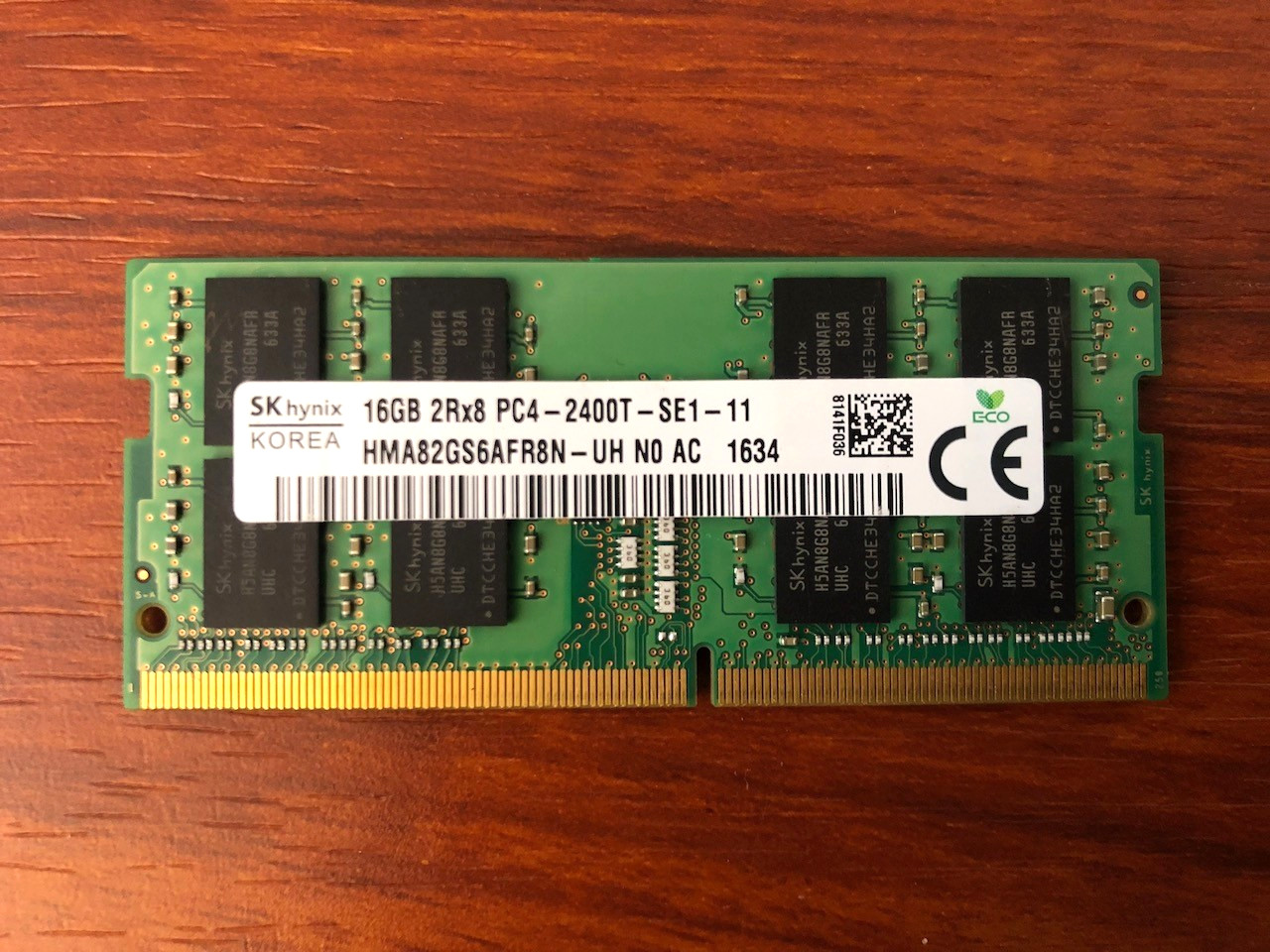 SK hynix 16GB PC4-19200T-S DDR4-2400 SO-DIMM Memory – HMA82GS6AFR8N-UH