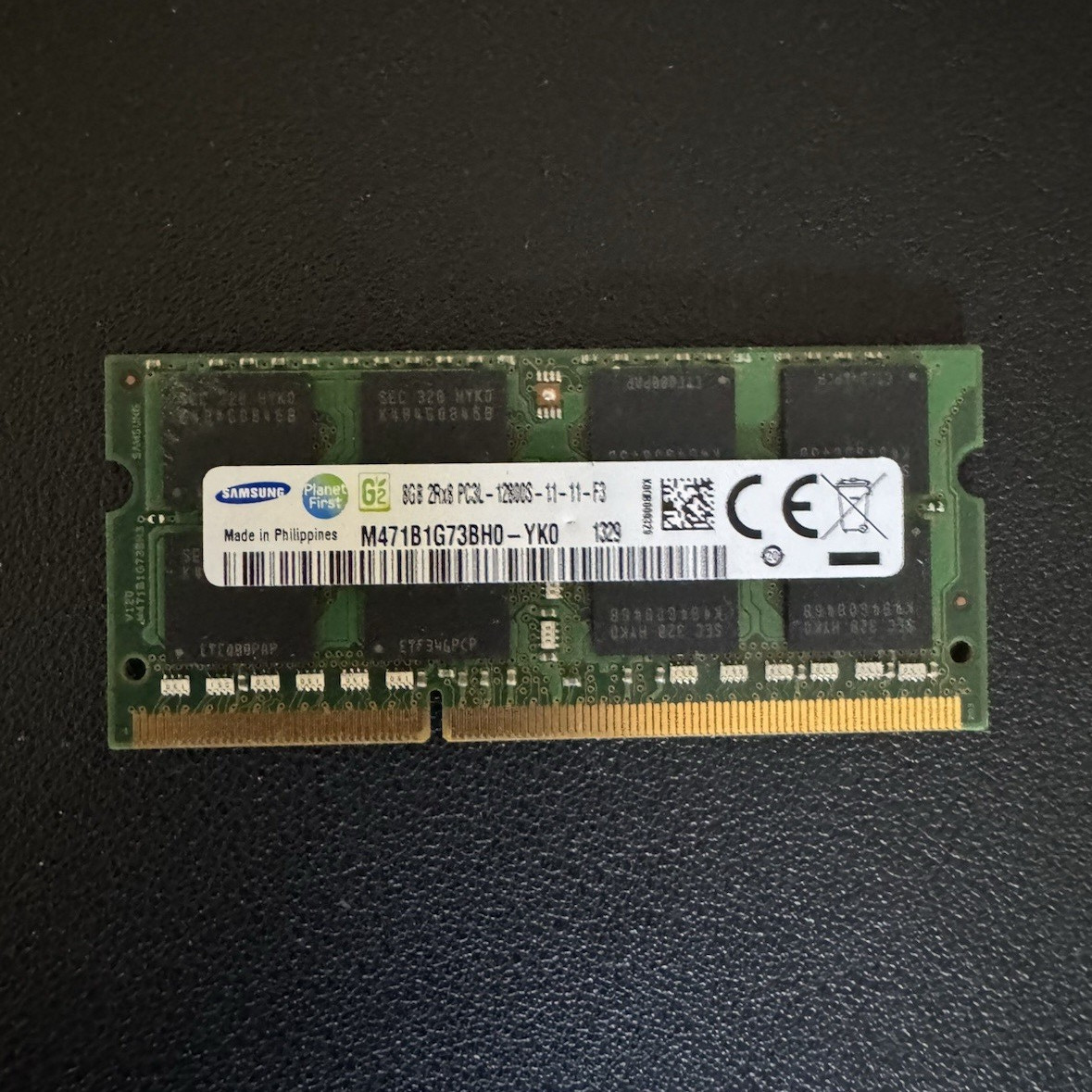 Samsung 8GB DDR3 SO-DIMM PC3-12800S 204-Pin Non-ECC M471B1G73BH0-YK0