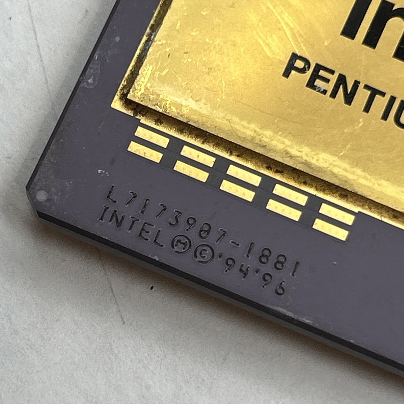 Intel Pentium Pro 200 MHz 256K Socket 8 CPU KB80521EX200 SL22V SL22T SL254
