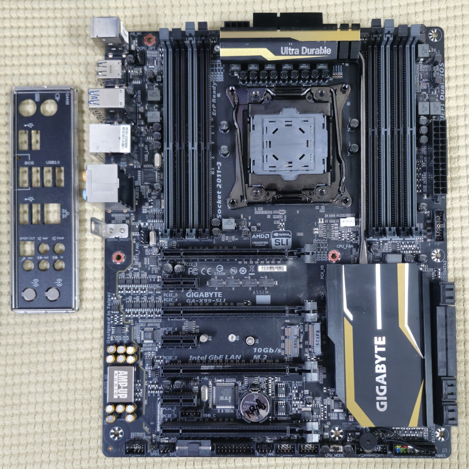 Gigabyte GA-X99-SLI : LGA2011-3 X99 ATX DDR4 Supports ECC/REG RAM