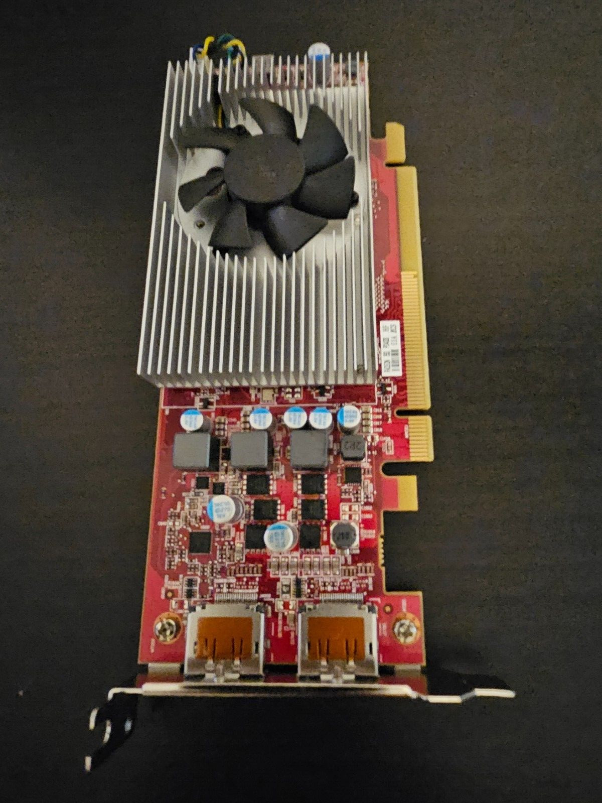 Dell OEM AMD Radeon Graphics Video Card RX 550 2GB Half Height Low Profile YRDRX
