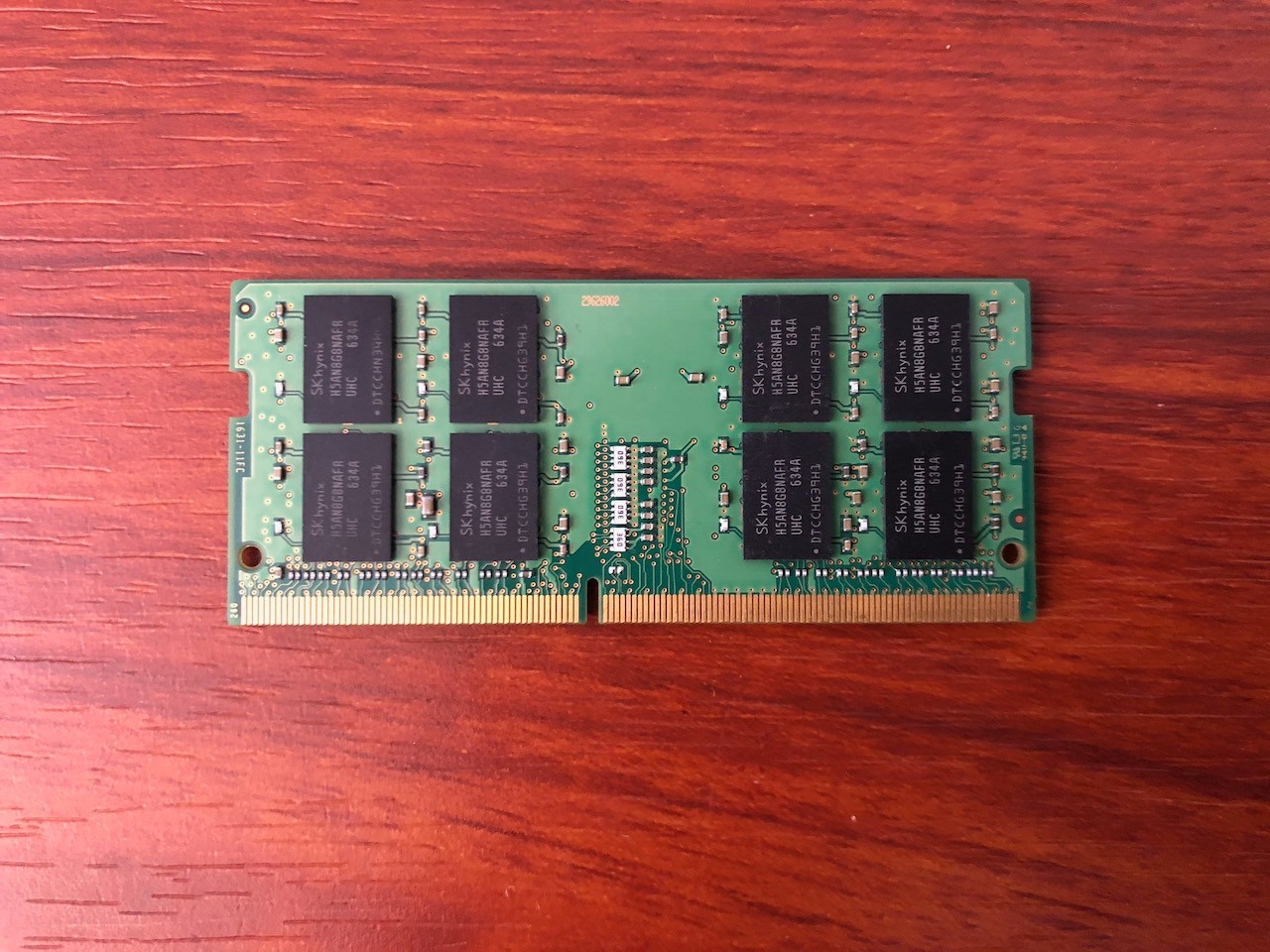 SK hynix 16GB PC4-19200T-S DDR4-2400 SO-DIMM Memory – HMA82GS6AFR8N-UH