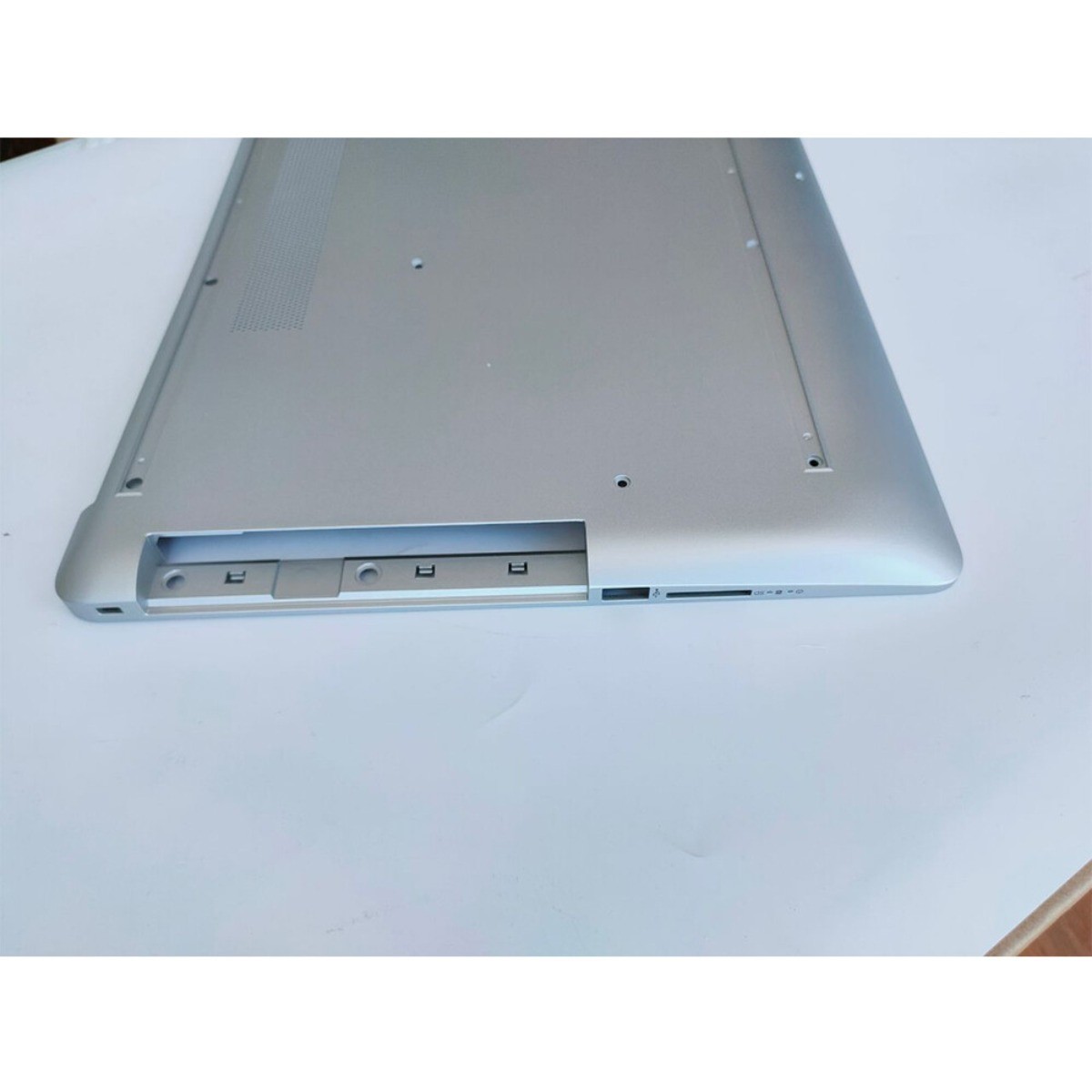 NEW For HP 17-by0053cl 17-by3053cl Bottom Case Cover Base Enclosure L22508-001