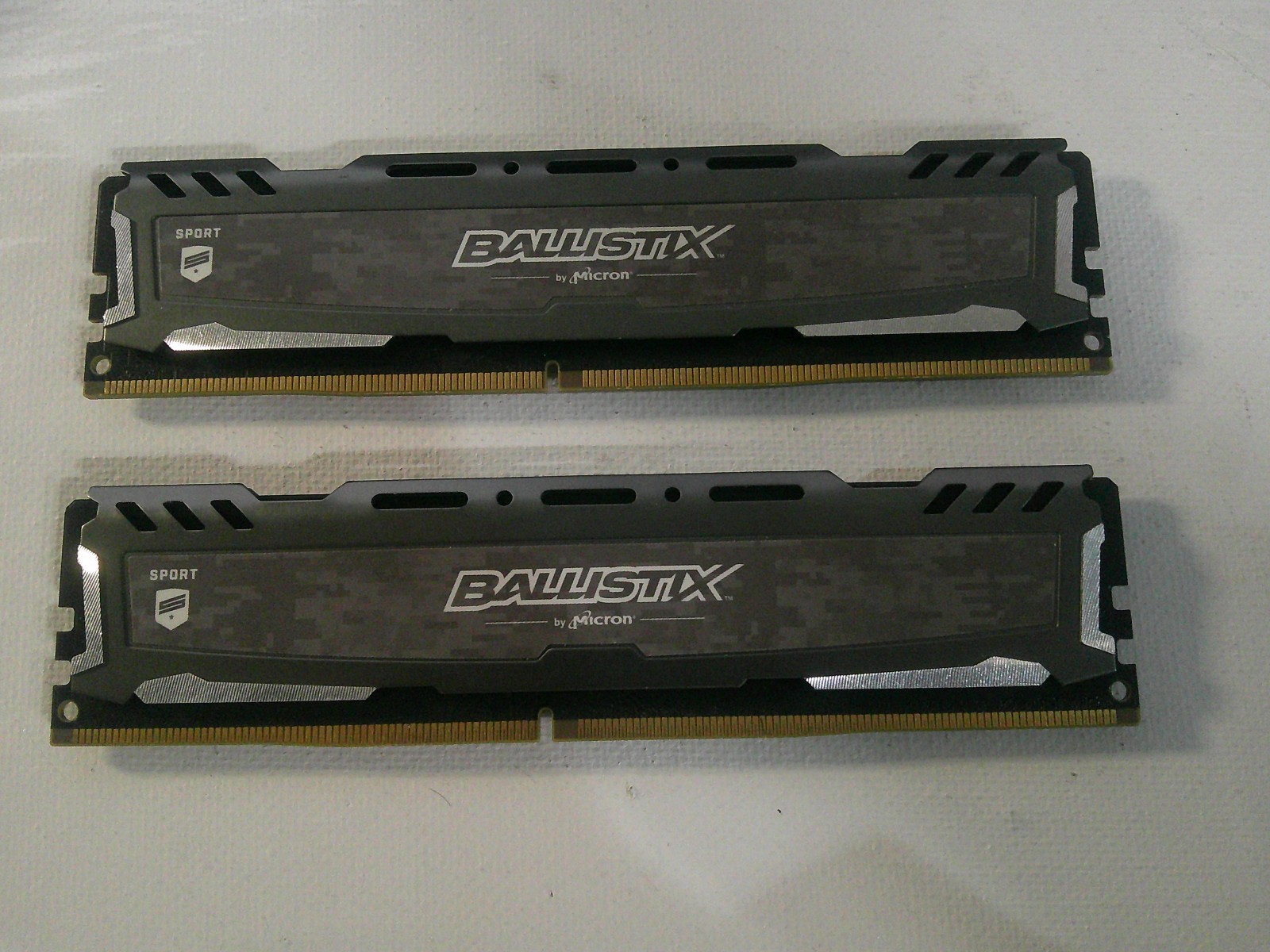 Micron Ballistix Sport 8GB (2x4GB) DDR4 2400MHz RAM BLS4G4D240FSB.8FBD2