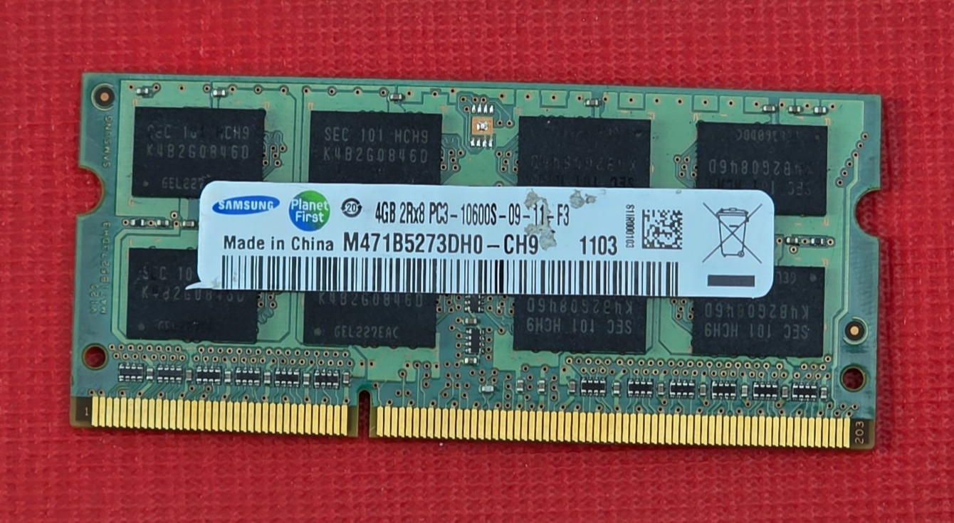 Samsung 4GB PC3-10600S DDR3-1333 SO-DIMM Laptop Memory M471B5273DH0-CH9
