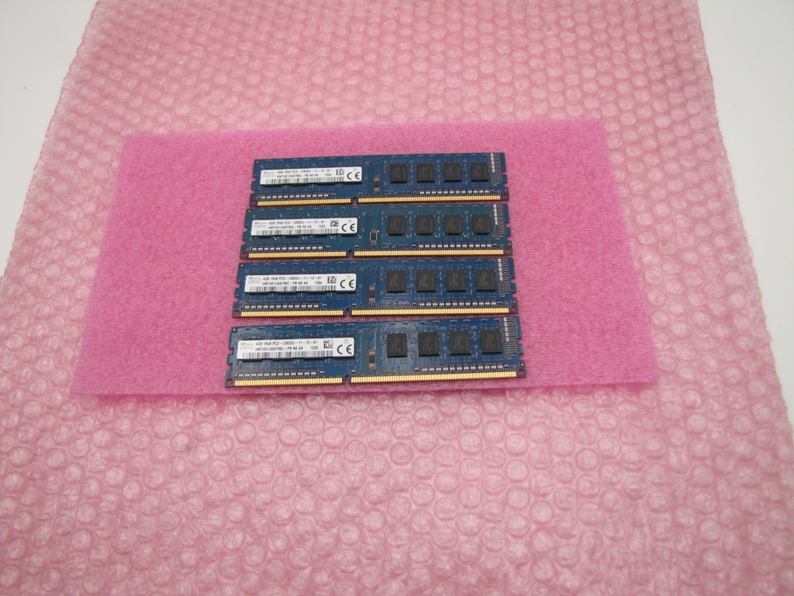 SK Hynix 16GB Kit (4x4GB) 1Rx8 PC3-12800U 1600MHz Desktop RAM (HMT451U6BFR8C-PB)