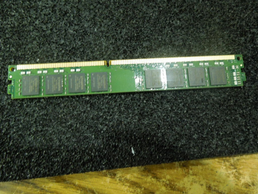 Kingston Model: KCP316NDE/8 Memory.